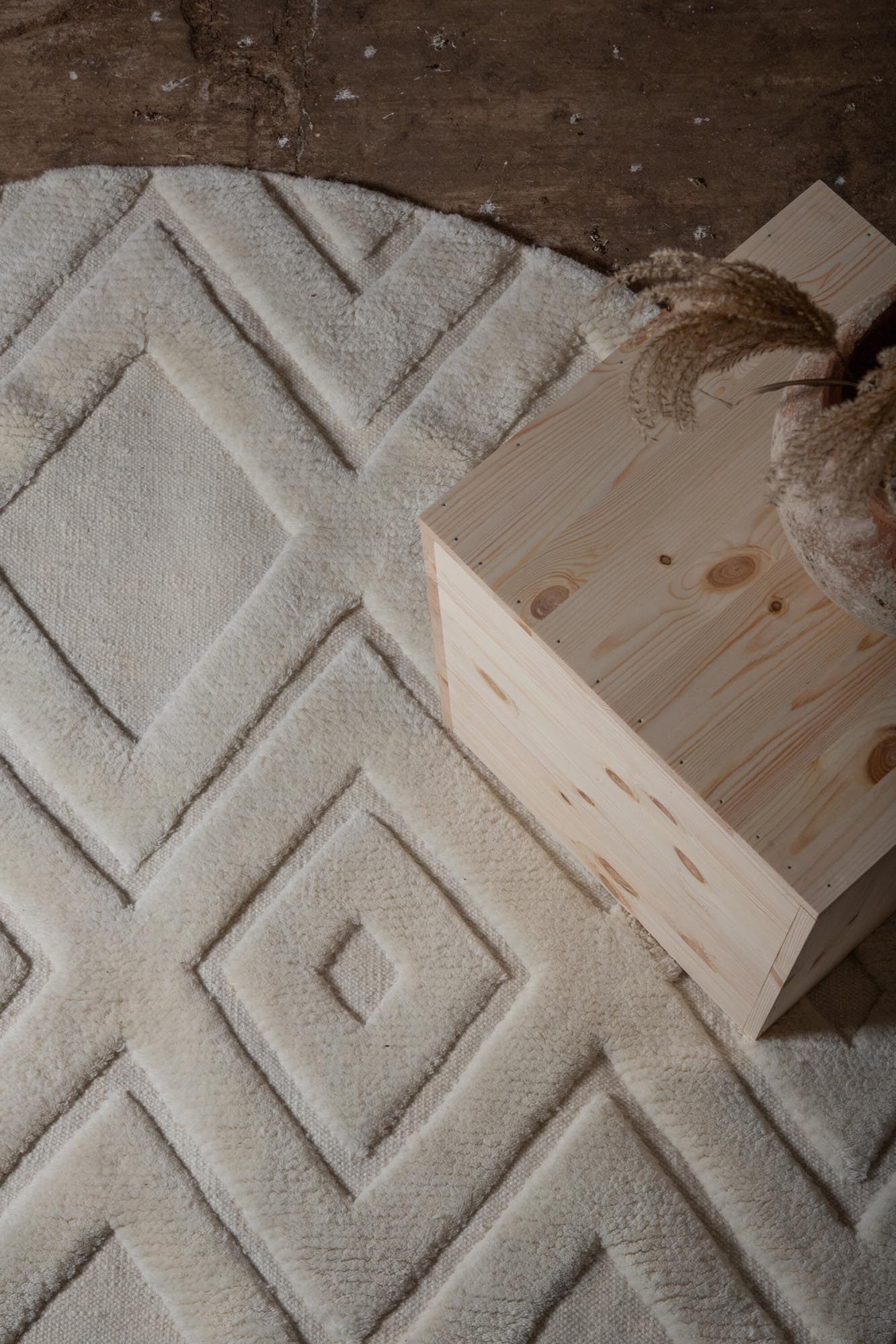 Dahlia Wool Teppich von Vind – Eleganter Wollteppich, der jedem Raum Wärme und Stil verleiht. Ideal für modernes Wohnen.