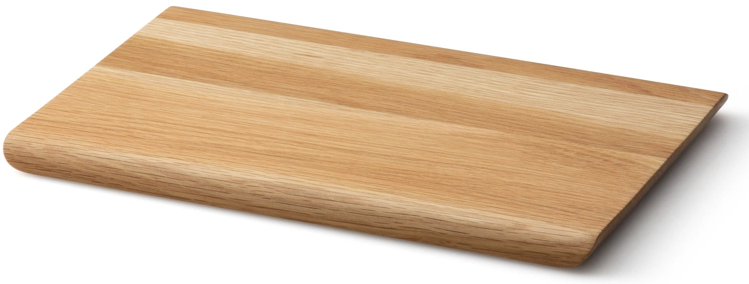 Erleben Sie das stilvolle Eiche Schneidebrett von Continenta (30x20x1.5 cm) – robust, vielseitig und ein echter Blickfang in jeder Küche!