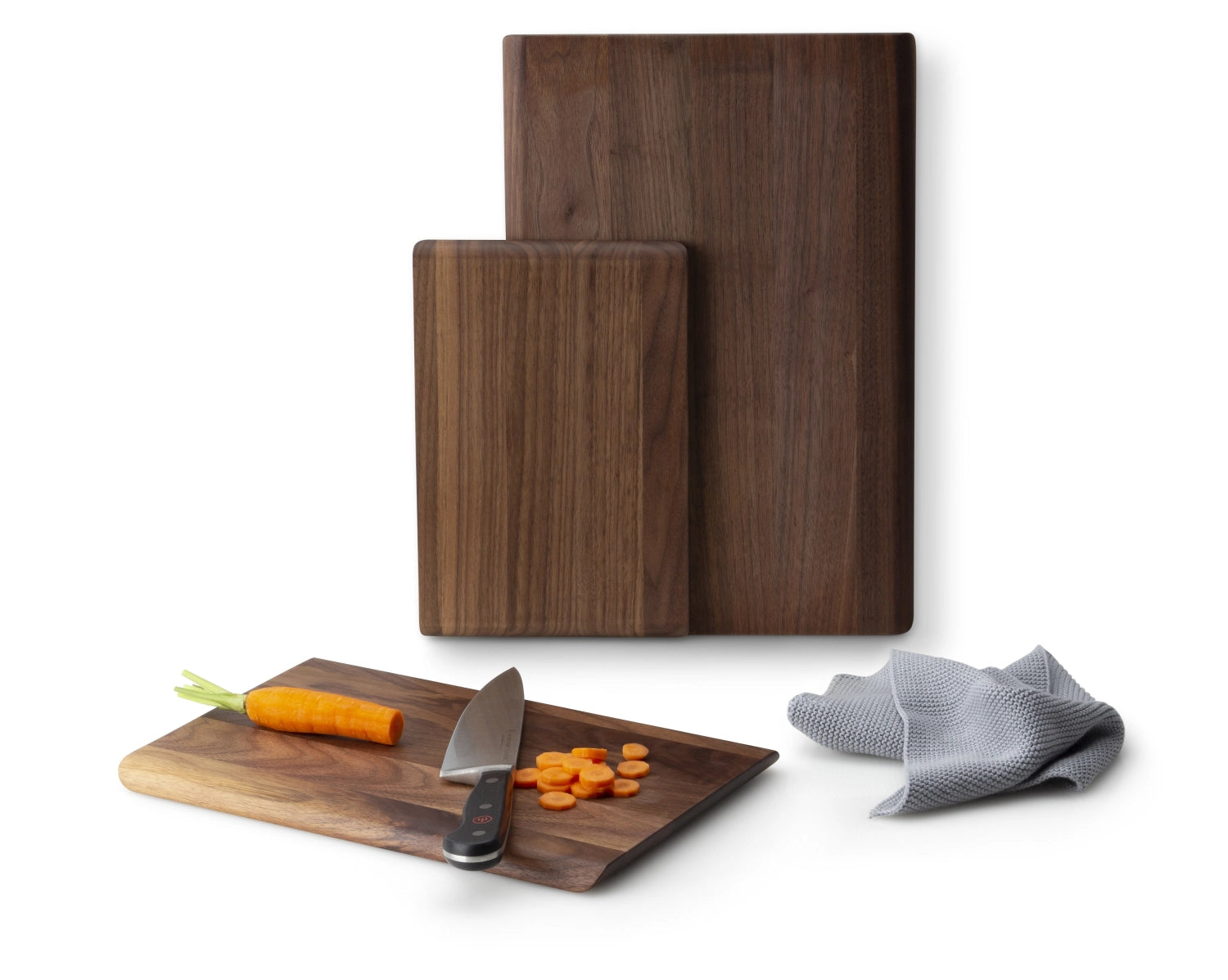 Elegantes Walnuss Schneidebrett von Continenta, 30x20x1.5cm, ideal zum Schneiden und Servieren. Hochwertige Holzoberfläche für stilvolles Kochen.