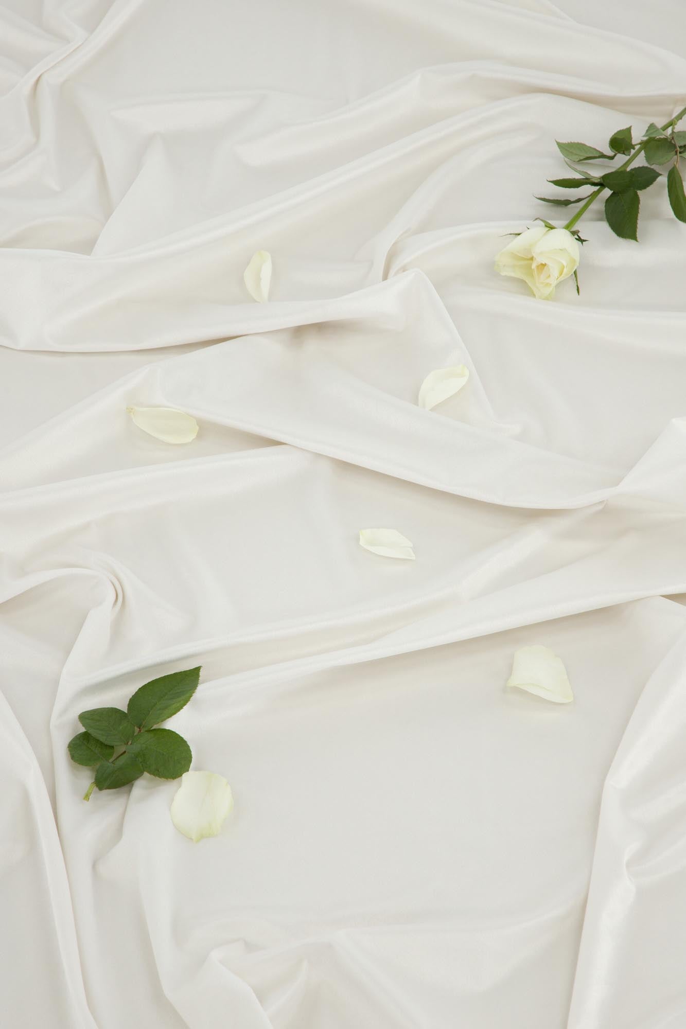 Stilvolle Mary Vorhänge im 2er Pack von Venture Home: Strapazierfähiges Material, flexible Aufhängung und pflegeleicht für ein elegantes Zuhause.