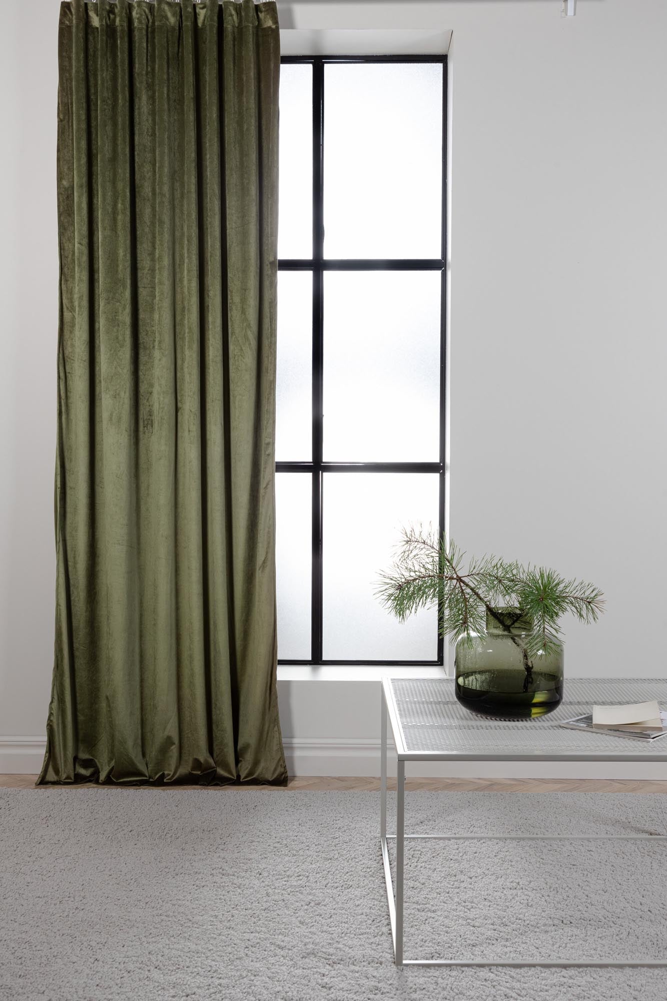 Mary Vorhänge im 2er Pack: Hochwertige, elegante Vorhänge für jeden Raum. Strapazierfähig, pflegeleicht und vielseitig kombinierbar.