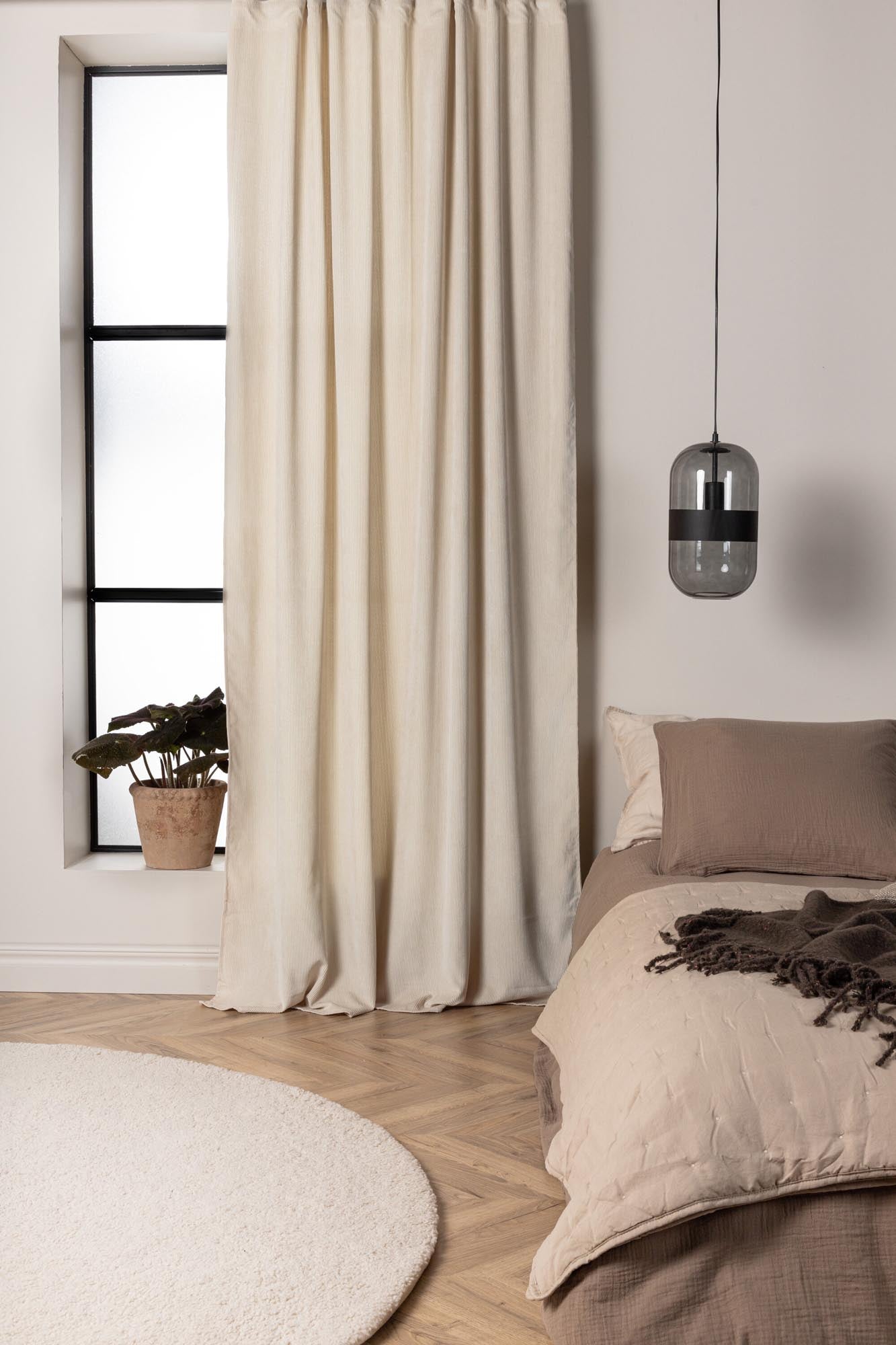 Elma Vorhang 2er Pack: Zeitlose Eleganz für jedes Zimmer.