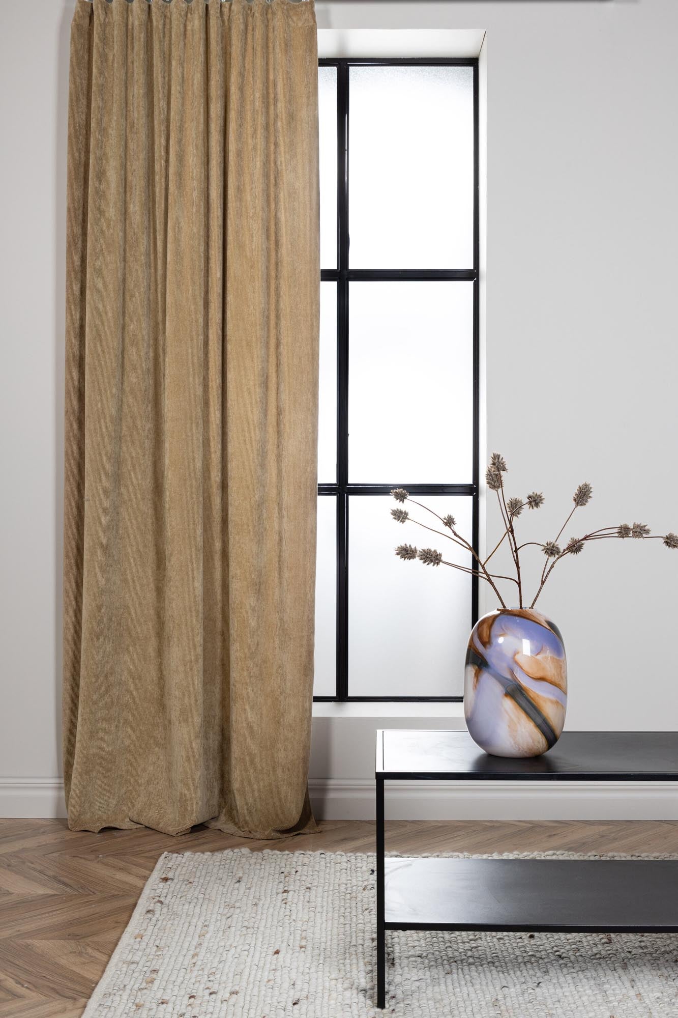 Elma Vorhang 2er Set: Modernes Design für jeden Wohnraum.