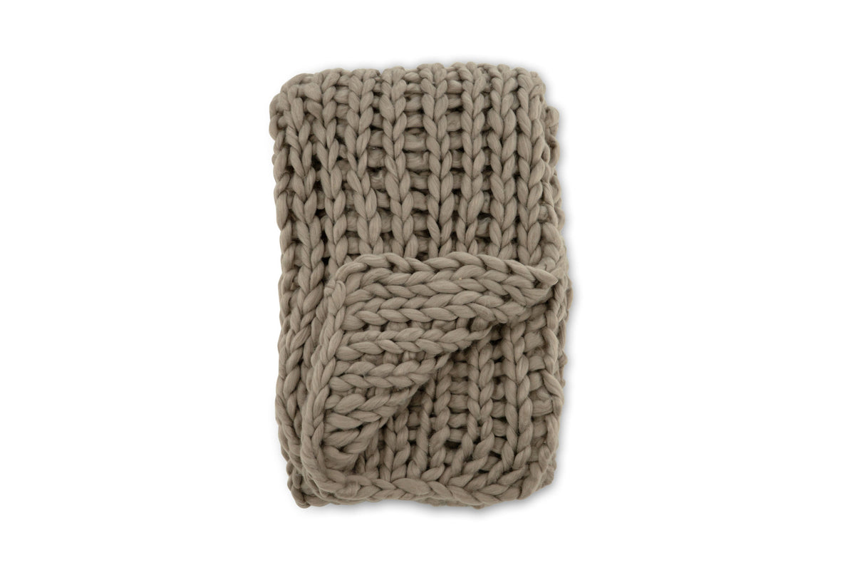 Kate Throw in Braun präsentiert im Onlineshop von KAQTU Design AG. Wolldecke ist von Venture Home