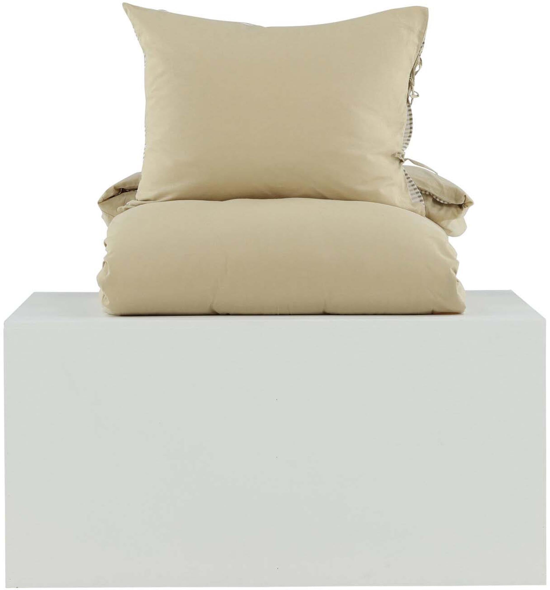 Elegante Jenna Bettgarnitur von Venture Home für erholsame Nächte.