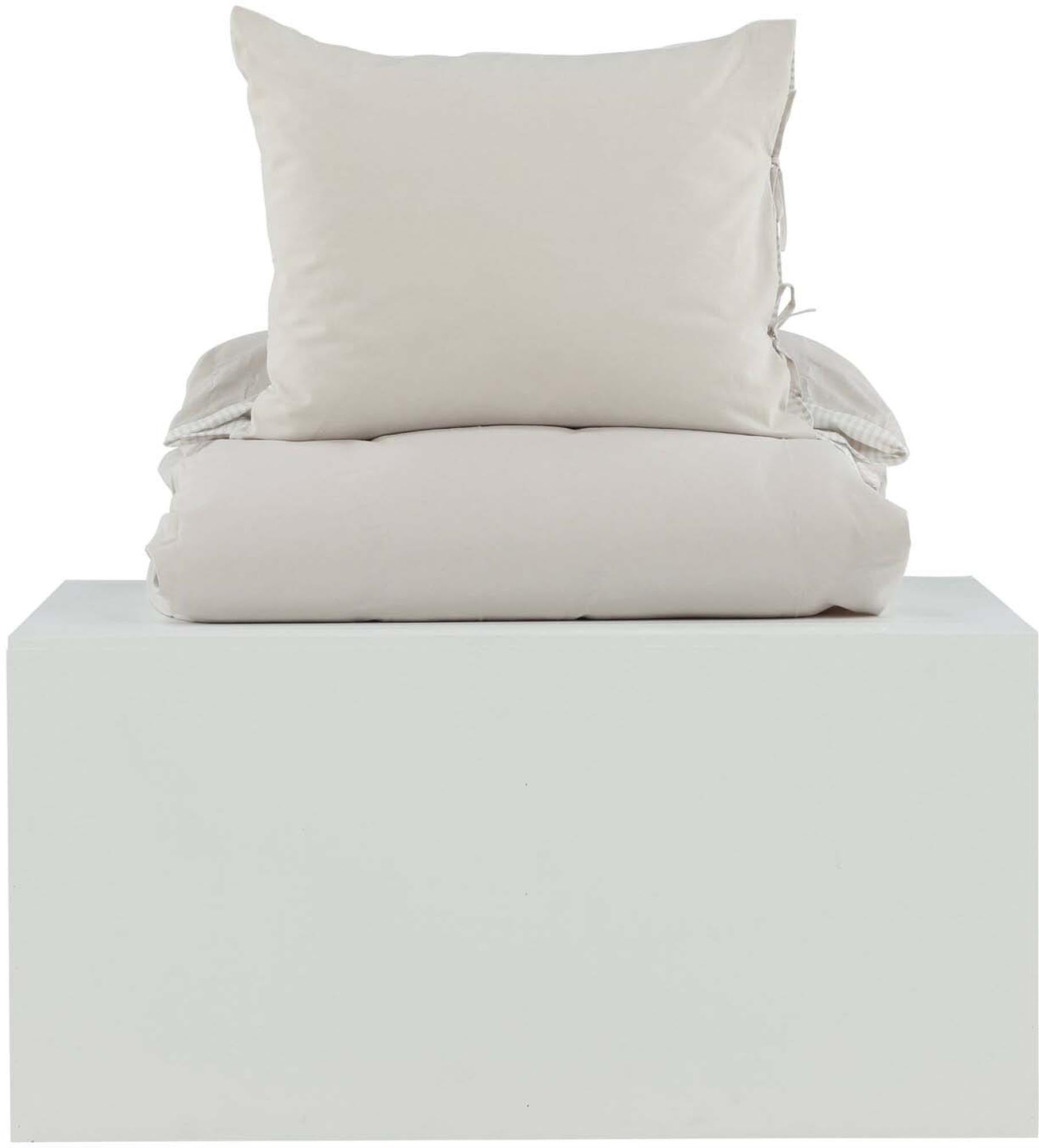 Elegante Jenna Bettgarnitur von Venture Home für erholsame Nächte.