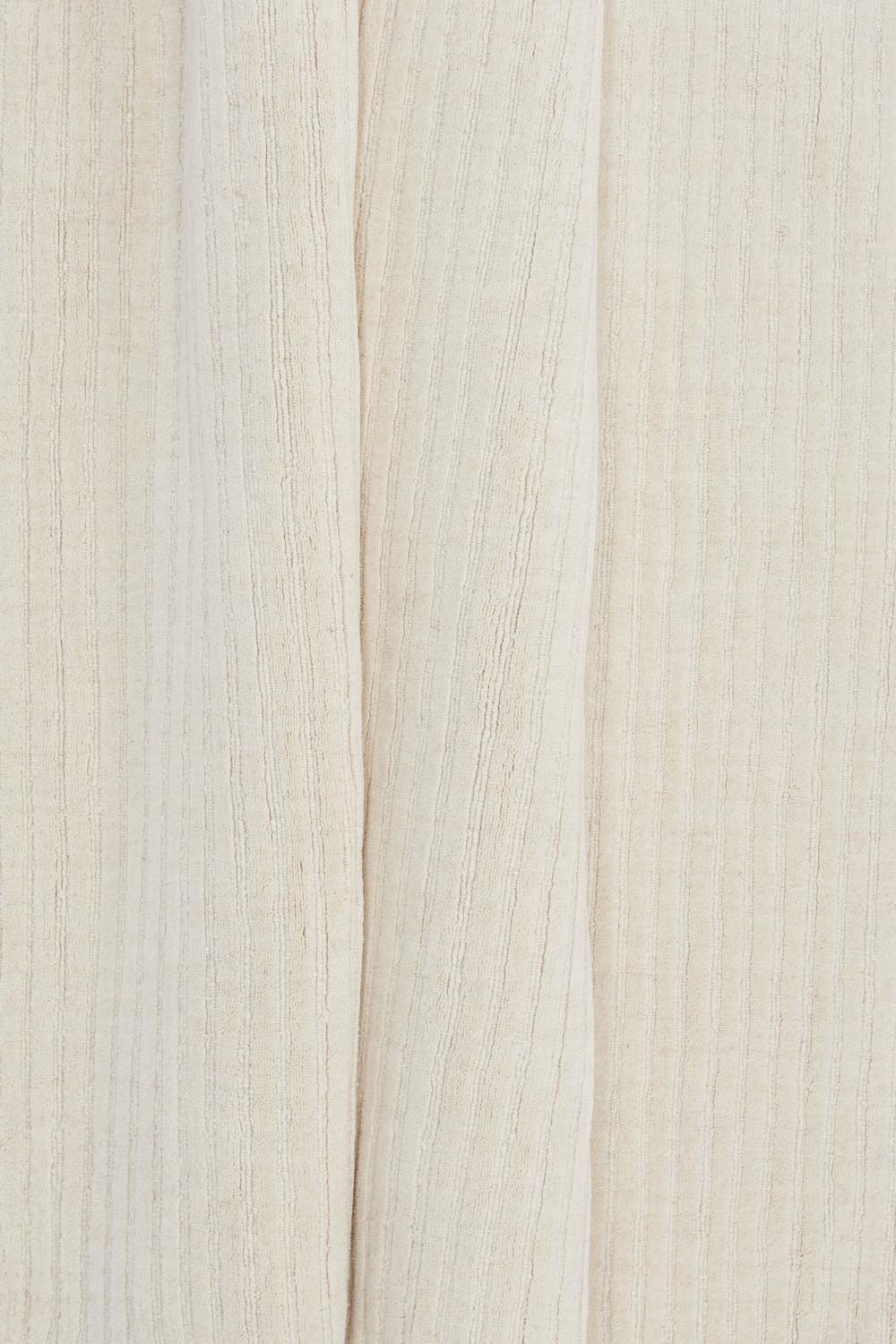 Milton Teppich in Weiss präsentiert im Onlineshop von KAQTU Design AG. Teppich ist von Venture Home