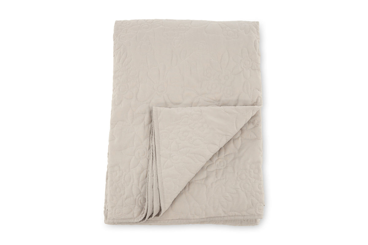 Niki Tagesdecke in Beige präsentiert im Onlineshop von KAQTU Design AG. Bettüberwurf ist von Venture Home