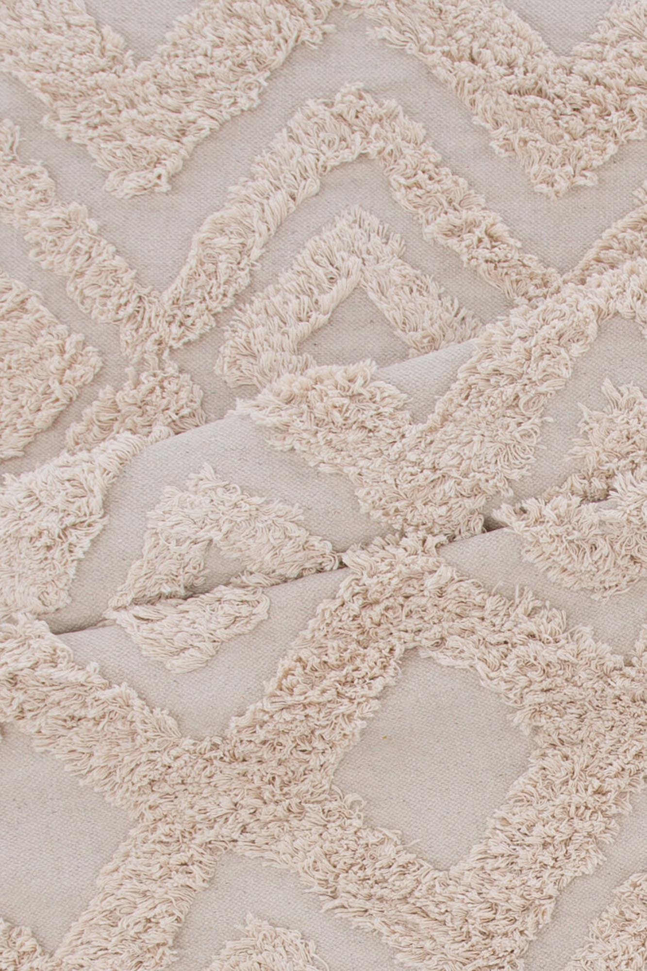 Hilma Teppich in Beige präsentiert im Onlineshop von KAQTU Design AG. Teppich ist von Venture Home