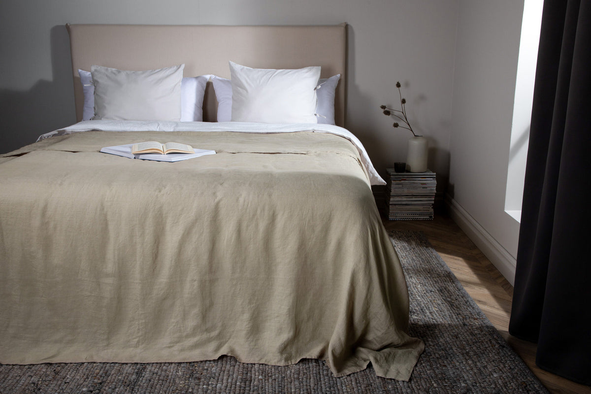Milo Tagesdecke in Beige präsentiert im Onlineshop von KAQTU Design AG. Bettüberwurf ist von Venture Home