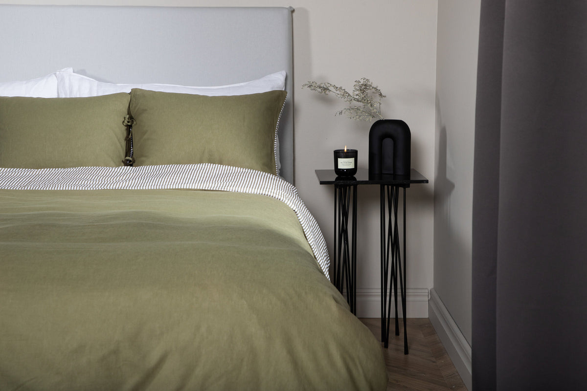 Jenna Bettgarnitur in Moosgrün präsentiert im Onlineshop von KAQTU Design AG. Bettwäsche ist von Venture Home