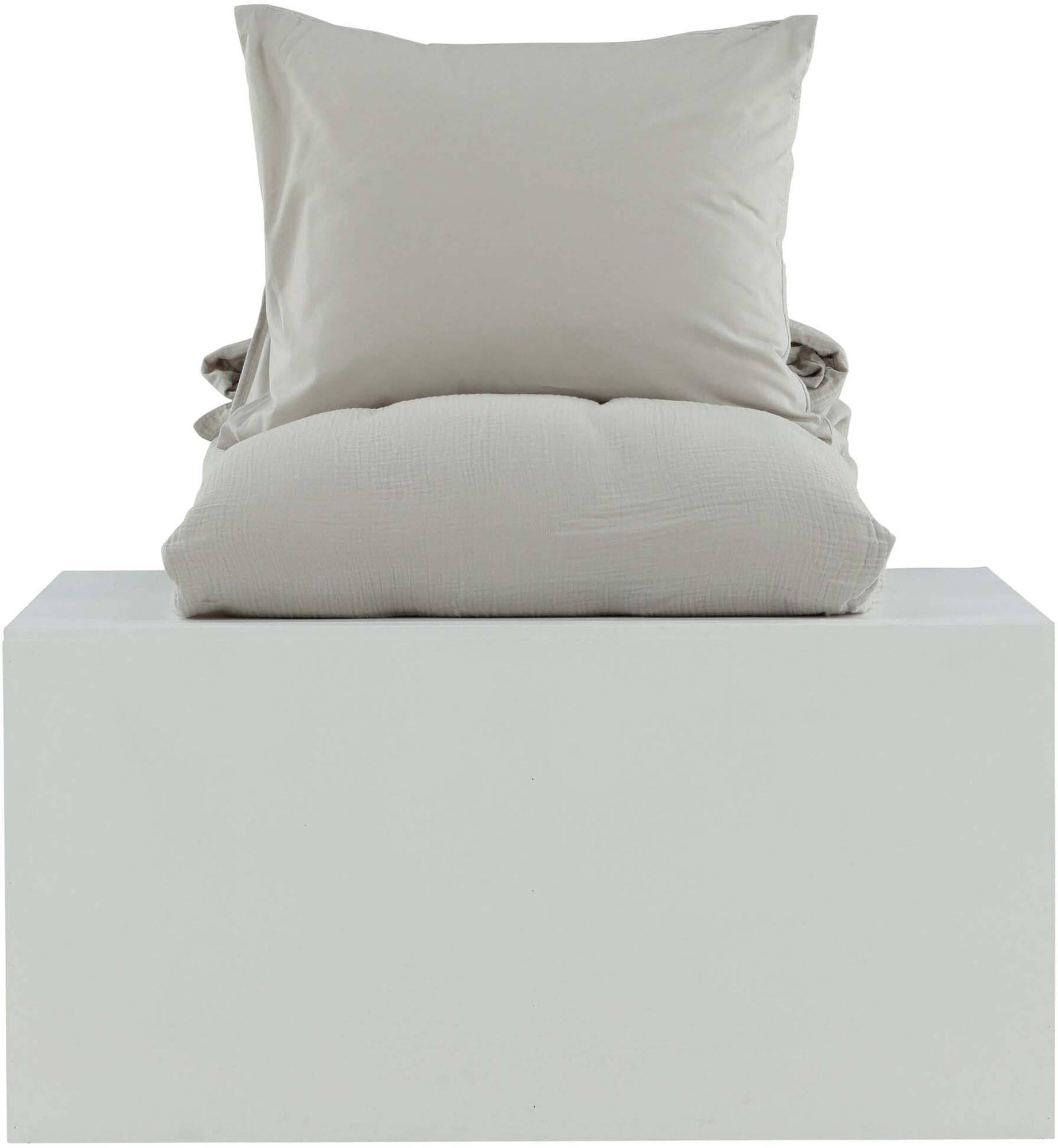 Mila Bettgarnitur: Stilvolle Gemütlichkeit für traumhafte Nächte.