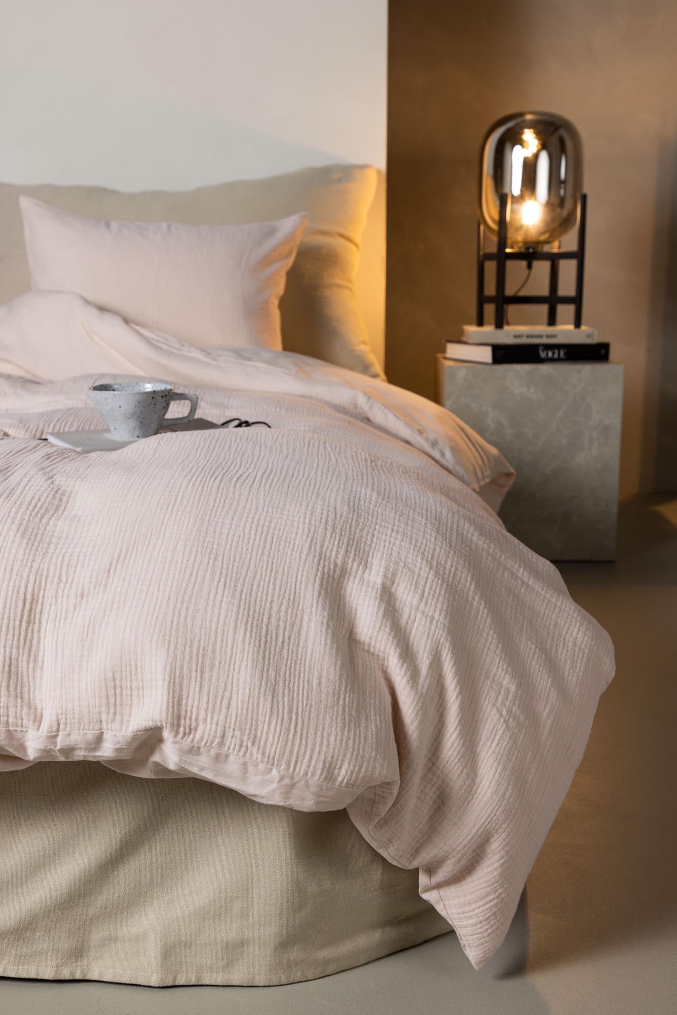 Mila Bettgarnitur Kombo: Stilvolle Eleganz für erholsame Nächte.