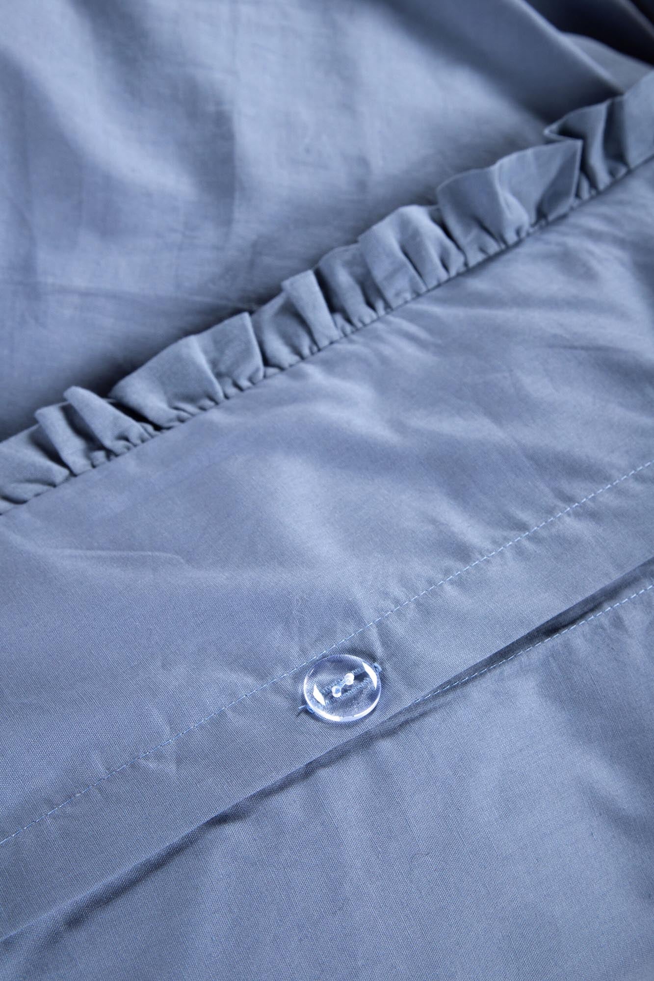 Die Lias Bettgarnitur von Venture Home vereint stilvolles Design und höchsten Schlafkomfort für erholsame Nächte.