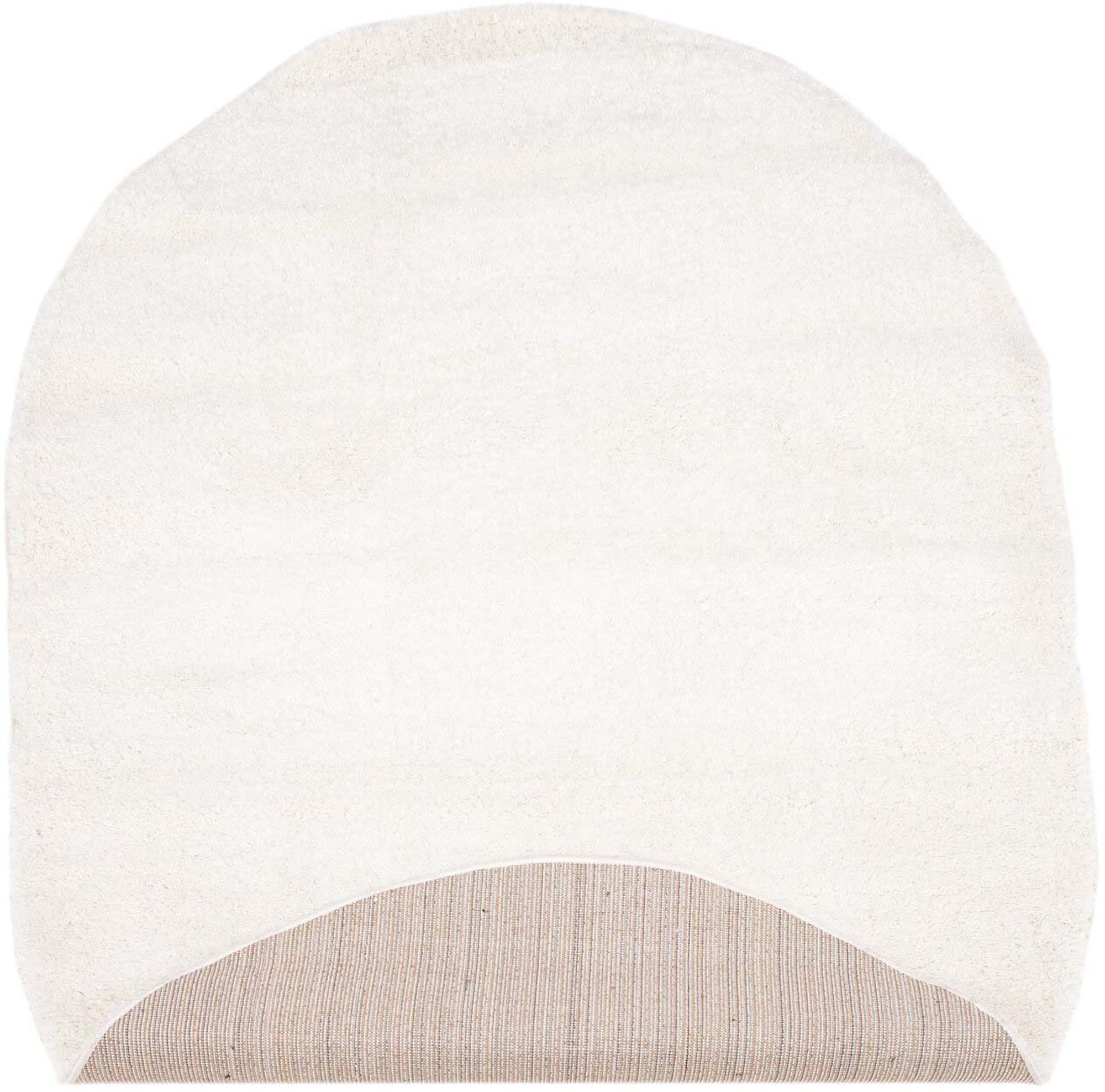 Walter Pluto Teppich Oval in Weiss präsentiert im Onlineshop von KAQTU Design AG. Teppich ist von Venture Home