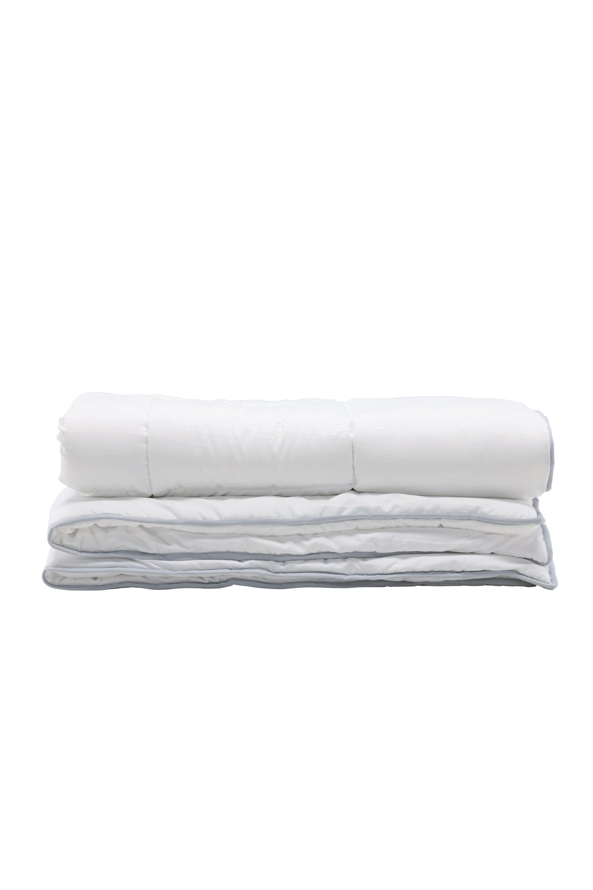Alice Bettdecke in Weiss präsentiert im Onlineshop von KAQTU Design AG. Bettwäsche ist von Venture Home
