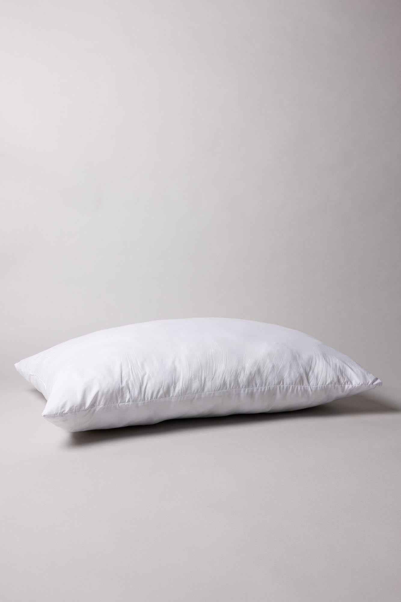 Iris Innenkissen von Venture Home: Weich, langlebig, ergonomisch. Perfekt für Komfort und Stil in jedem Raum.