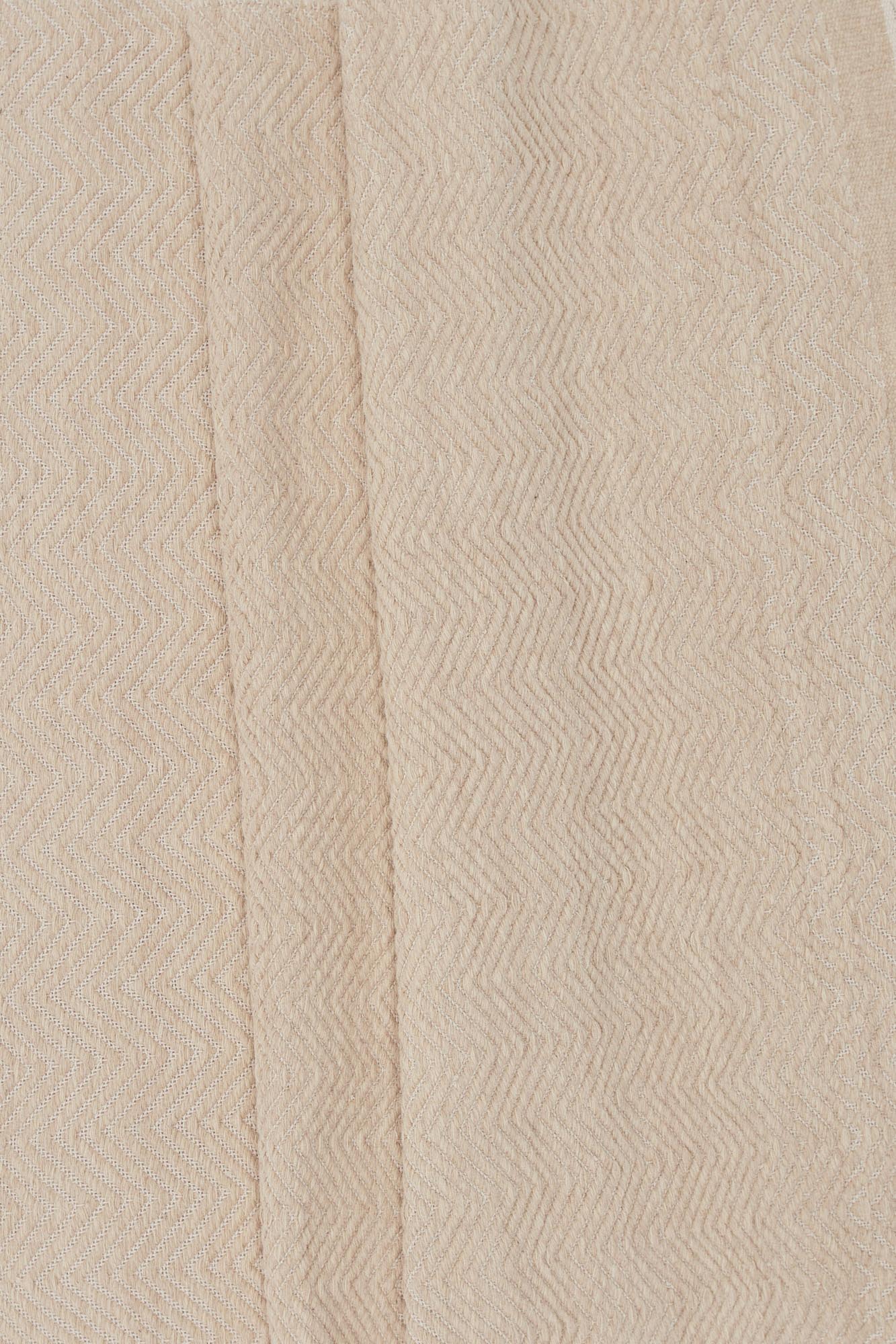 Loke Teppich: Eleganz und Komfort vereint, ideal für jeden Wohnstil.