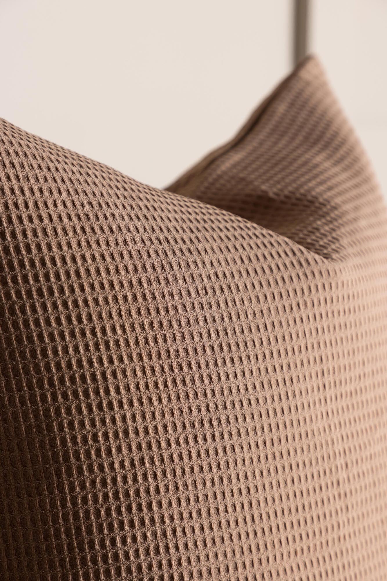 Celine Kissenbezug von Venture Home: Hochwertiger Polyester, elegantes Design in Beige, pflegeleicht und perfekt für stilvolle Akzente.