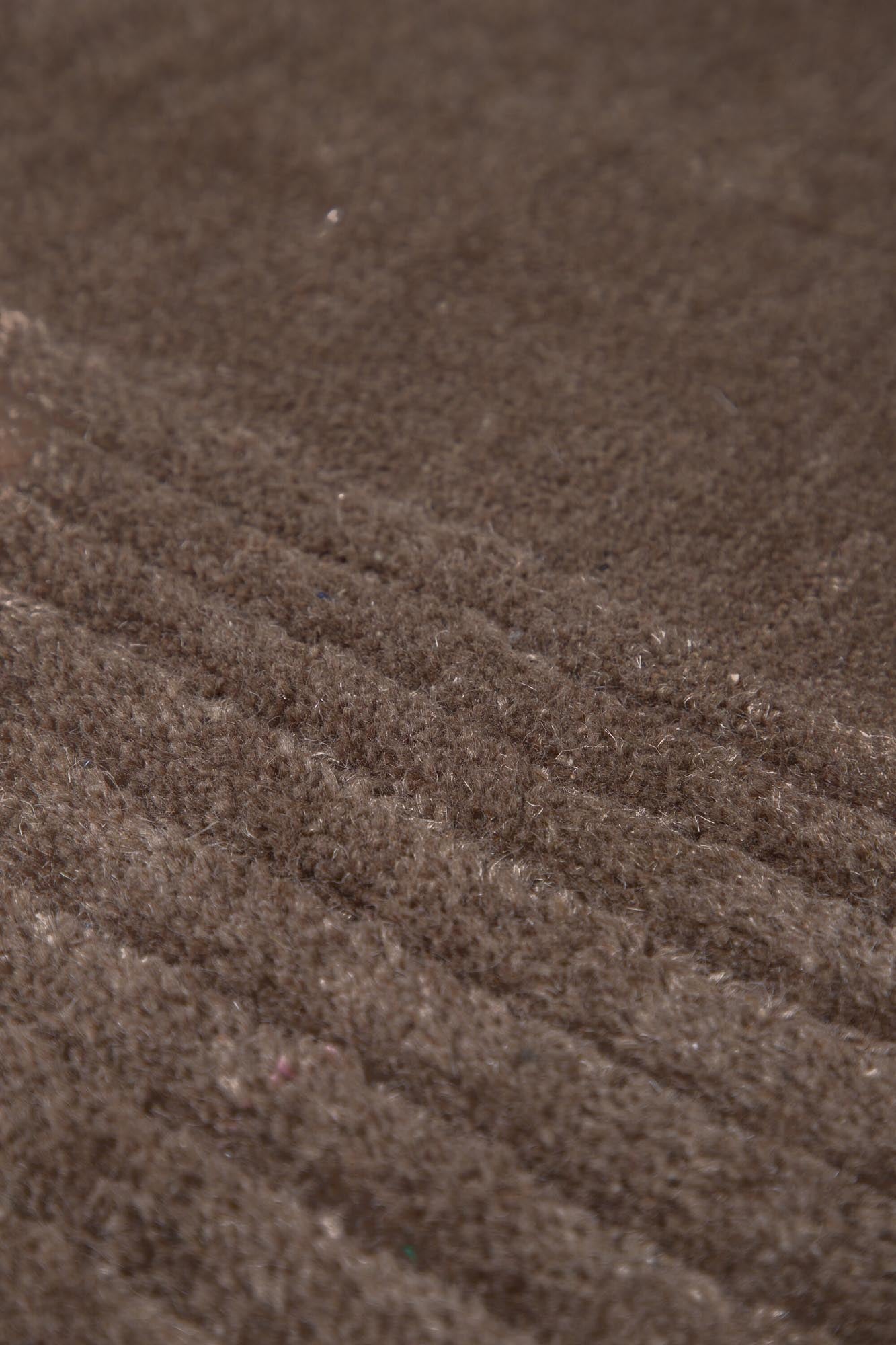 Matteo Teppich in Braun präsentiert im Onlineshop von KAQTU Design AG. Teppich ist von Venture Home