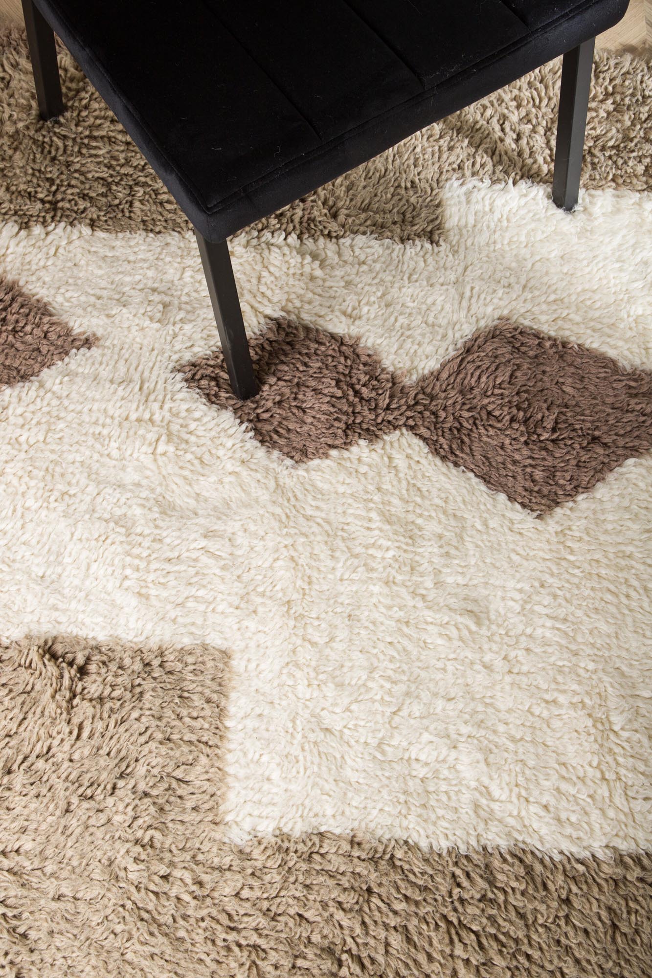 Nestor Teppich: Stilvoller Akzent aus Naturfasern von Venture Home.