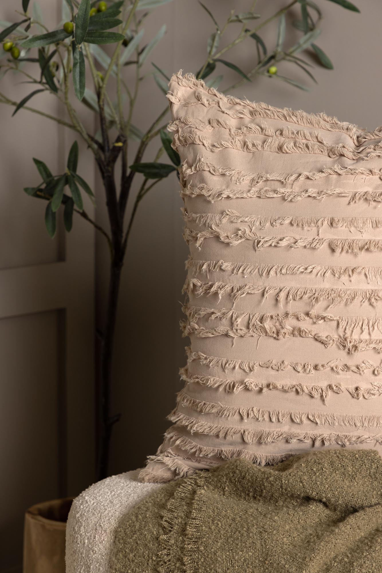 Edith Kissenbezug: Eleganz und Komfort für Ihr modernes Zuhause.