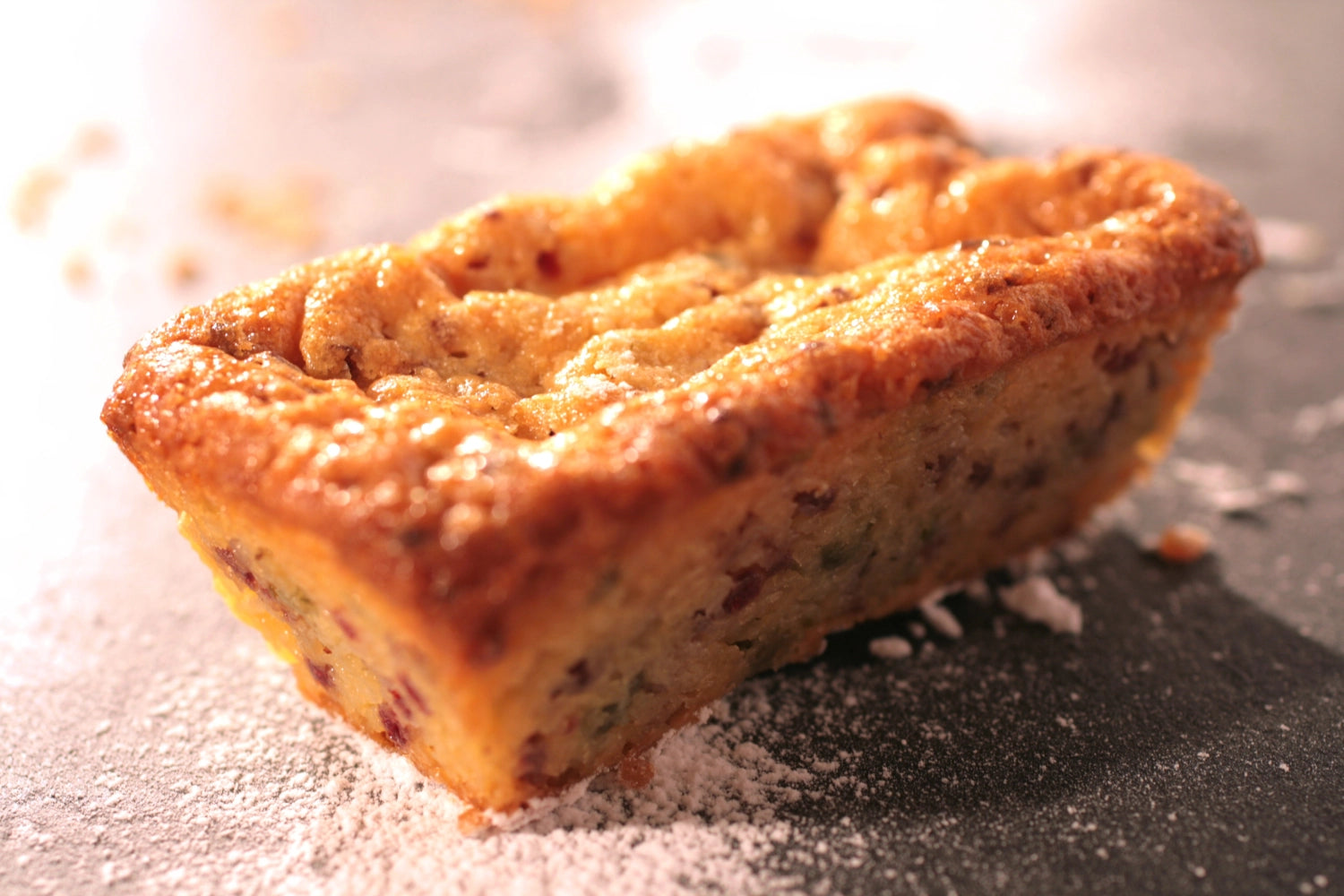 Die Moul Flex Cakeform 14x24x6.6cm von de Buyer bietet Flexibilität und Hitzebeständigkeit für Ihre Backkreationen. Perfekte Ergebnisse garantiert!