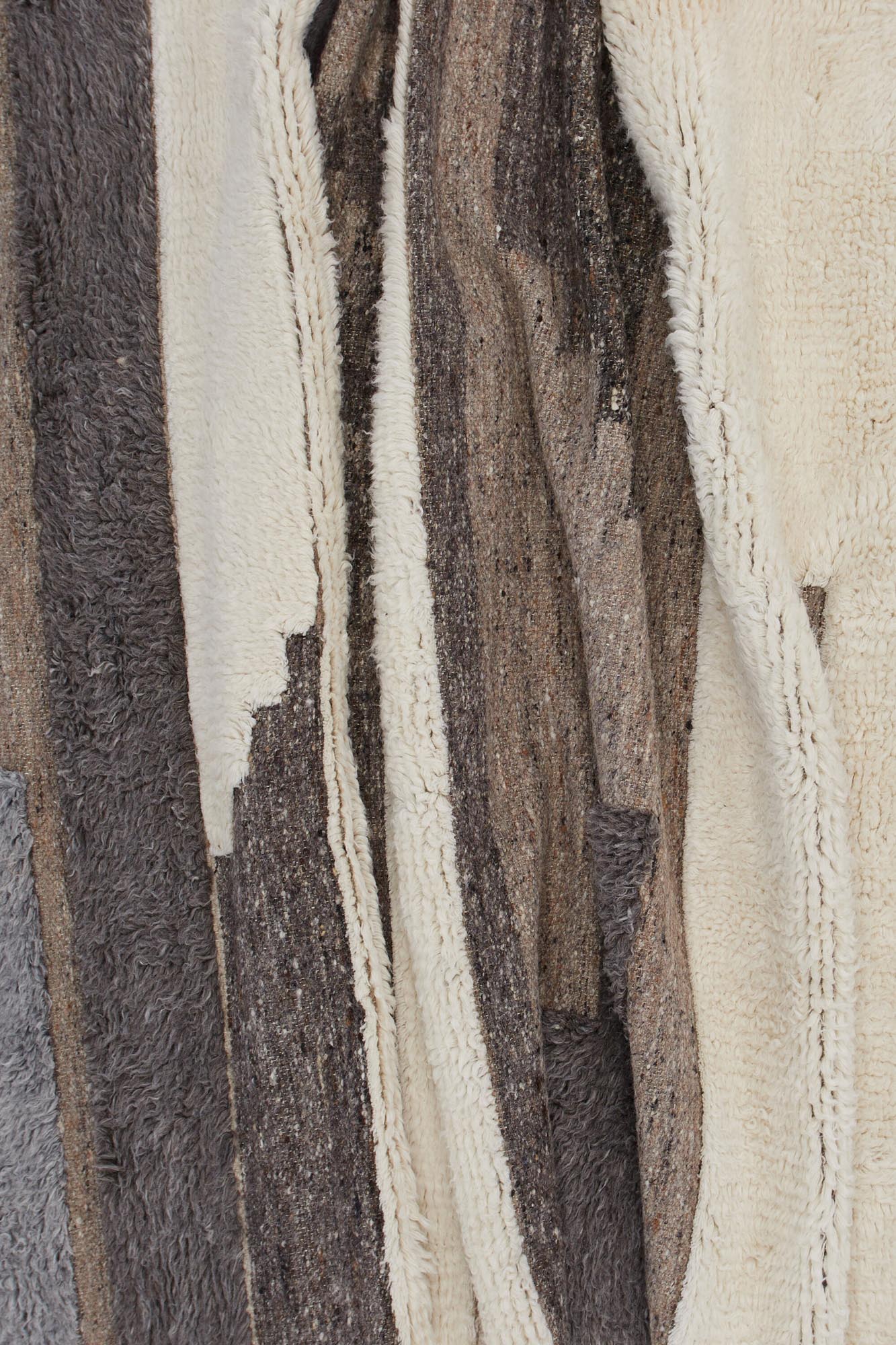 Entdecken Sie den Vincent Teppich von Venture Home: Ein elegantes Design aus Mischwolle, das Wärme und Stil in Ihr Zuhause bringt. Vielseitig und langlebig.