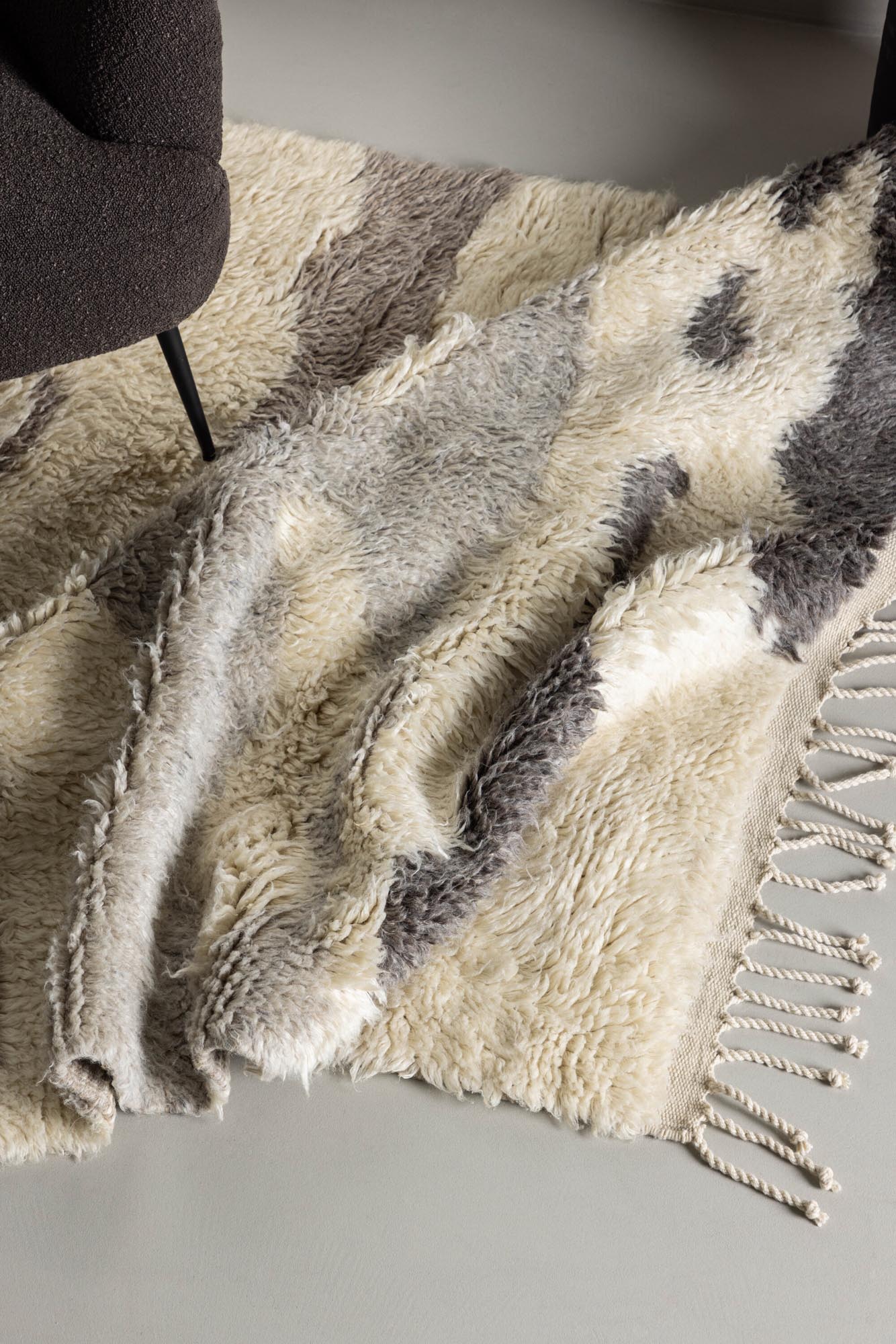 Charlie Teppich in Mehrfarbig präsentiert im Onlineshop von KAQTU Design AG. Teppich ist von Venture Home