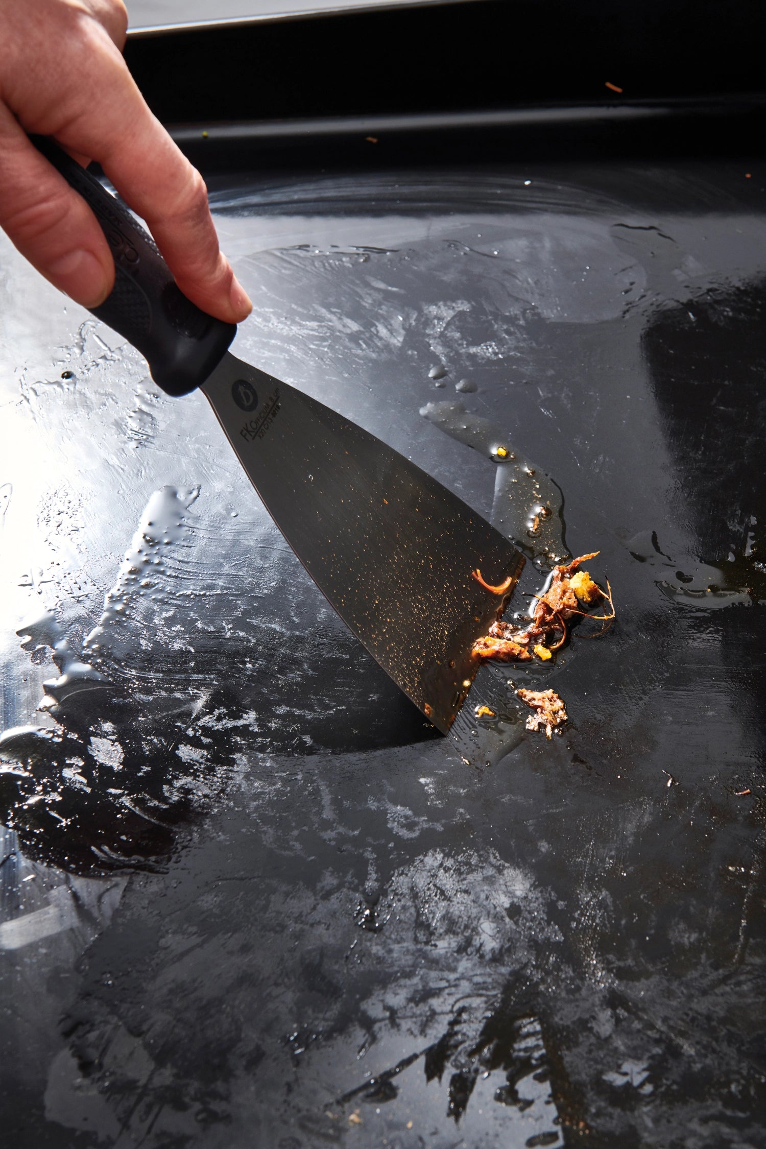 Spatola triangolare, lama l: 8 cm, l: 26,5 cm