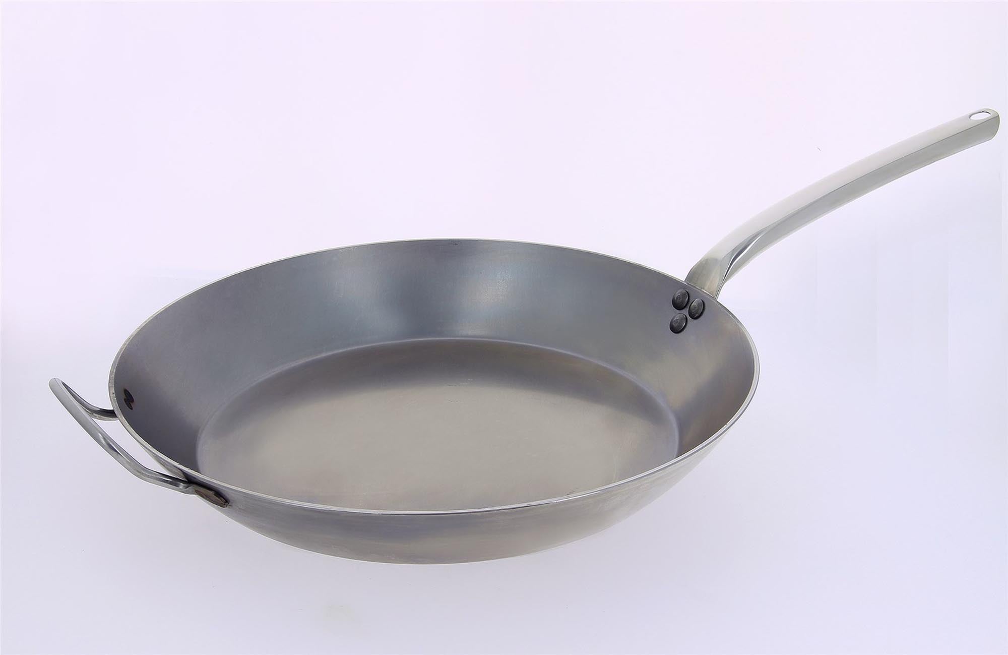 Edelstahl Bratpfanne CARBONE PLUS Ø 28cm mit ergonomischem Edelstahlgriff, geeignet für Induktion, ideal für vielseitige Kochanwendungen.