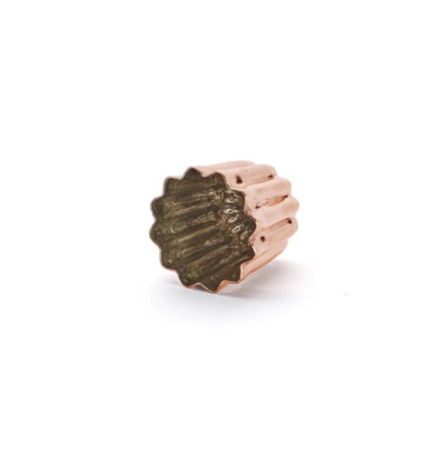 Hochwertige Kupferform für Cannelés, Ø 5,5 cm, H: 5,5 cm – ideal für die Zubereitung köstlicher, goldbrauner Backwaren.