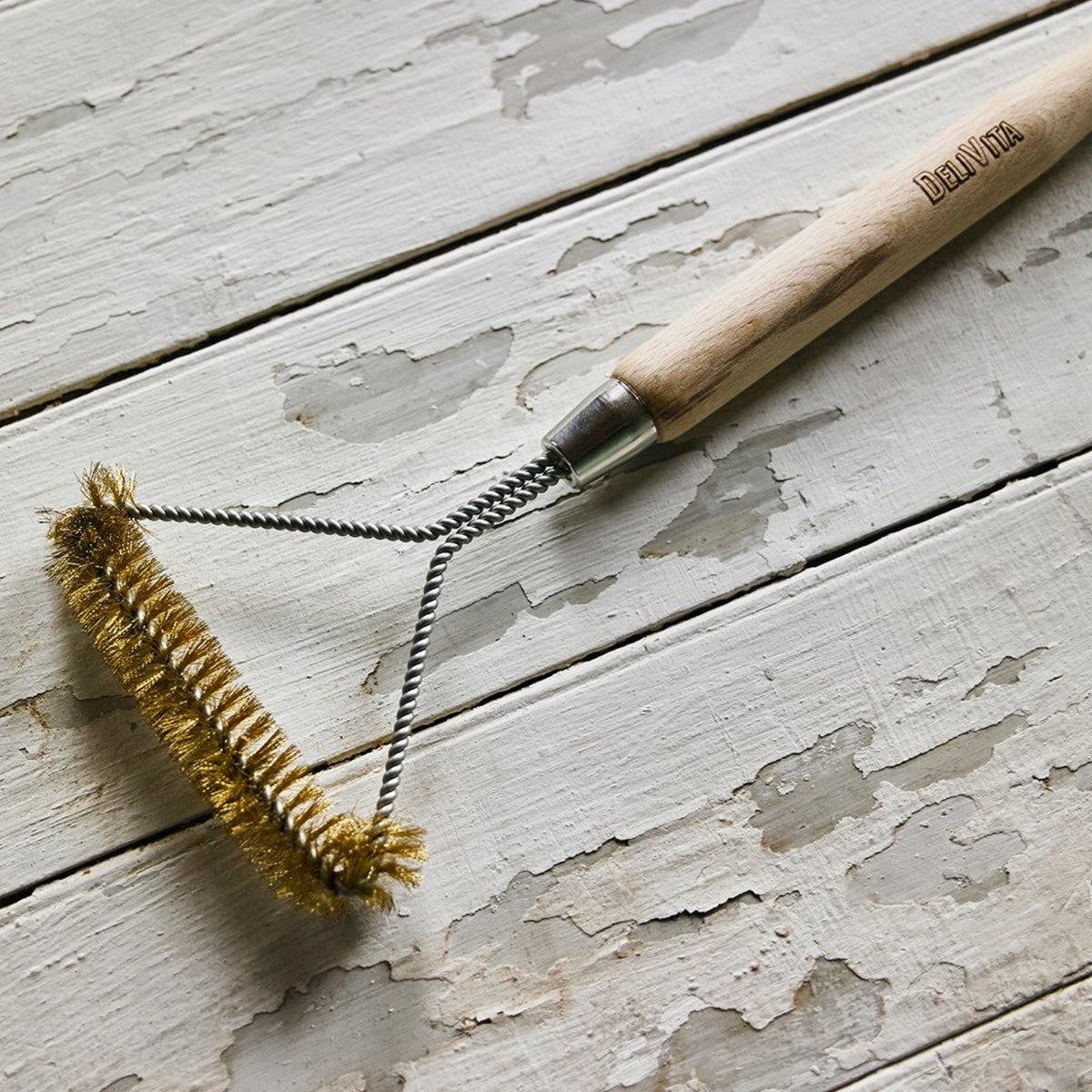 Ofenbürste in Silber präsentiert im Onlineshop von KAQTU Design AG. Grillzubehör ist von Delivita