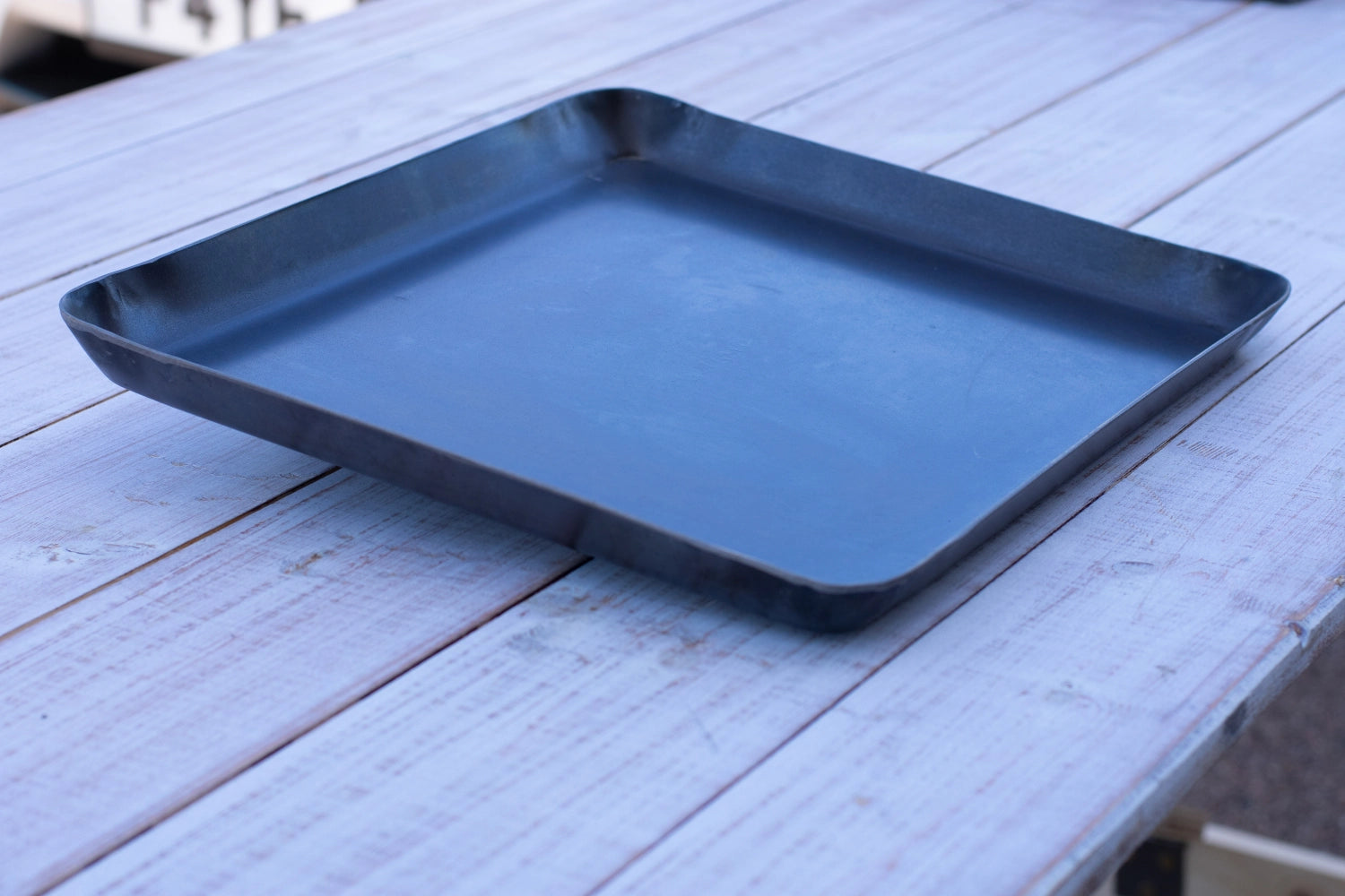 Entdecken Sie das rechteckige Ofengeschirr von Delivita – ideal für gleichmäßiges Garen und Backen. Langlebig, elegant und vielseitig einsetzbar!