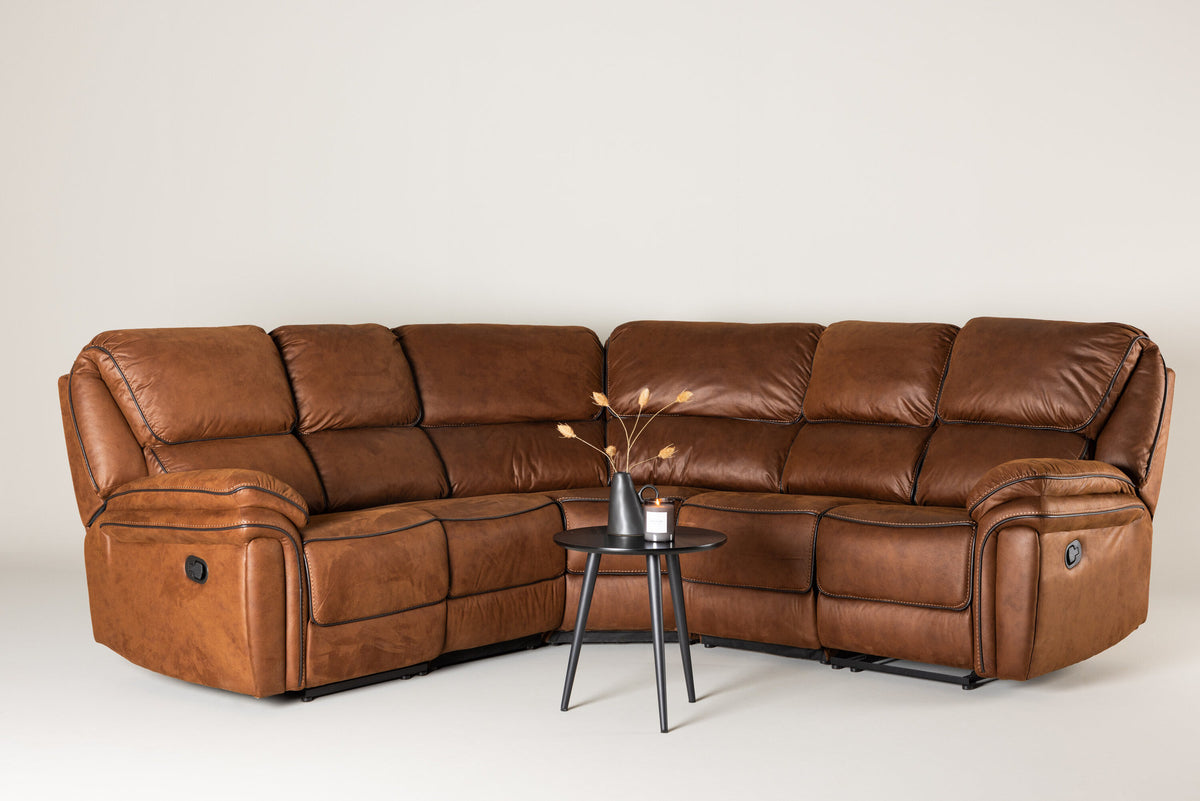 Saranda Sofa in Braun präsentiert im Onlineshop von KAQTU Design AG. Ecksofa ist von Venture Home