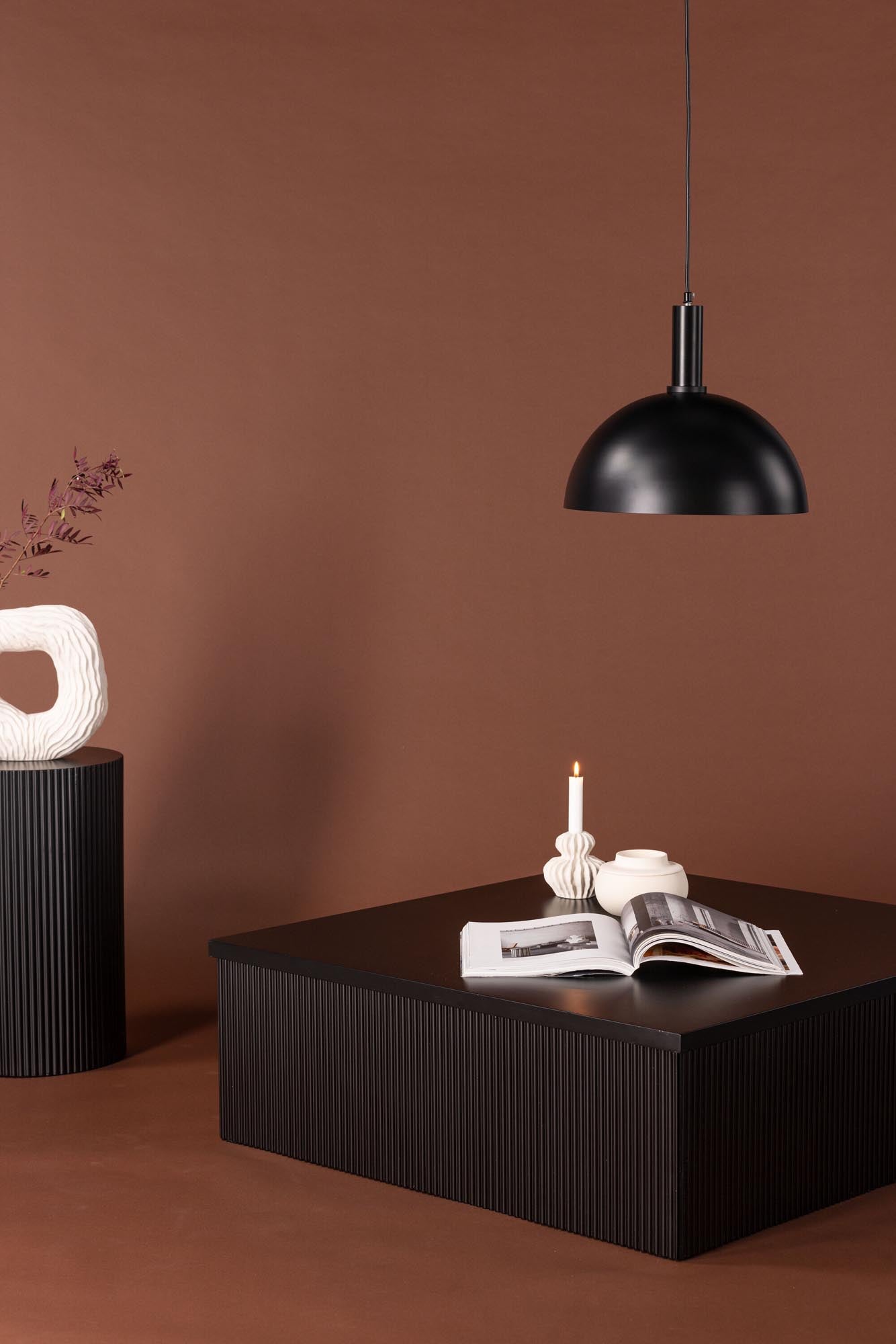 Elegante Narbonne Pendelleuchte von Venture Home für zeitlose Eleganz.