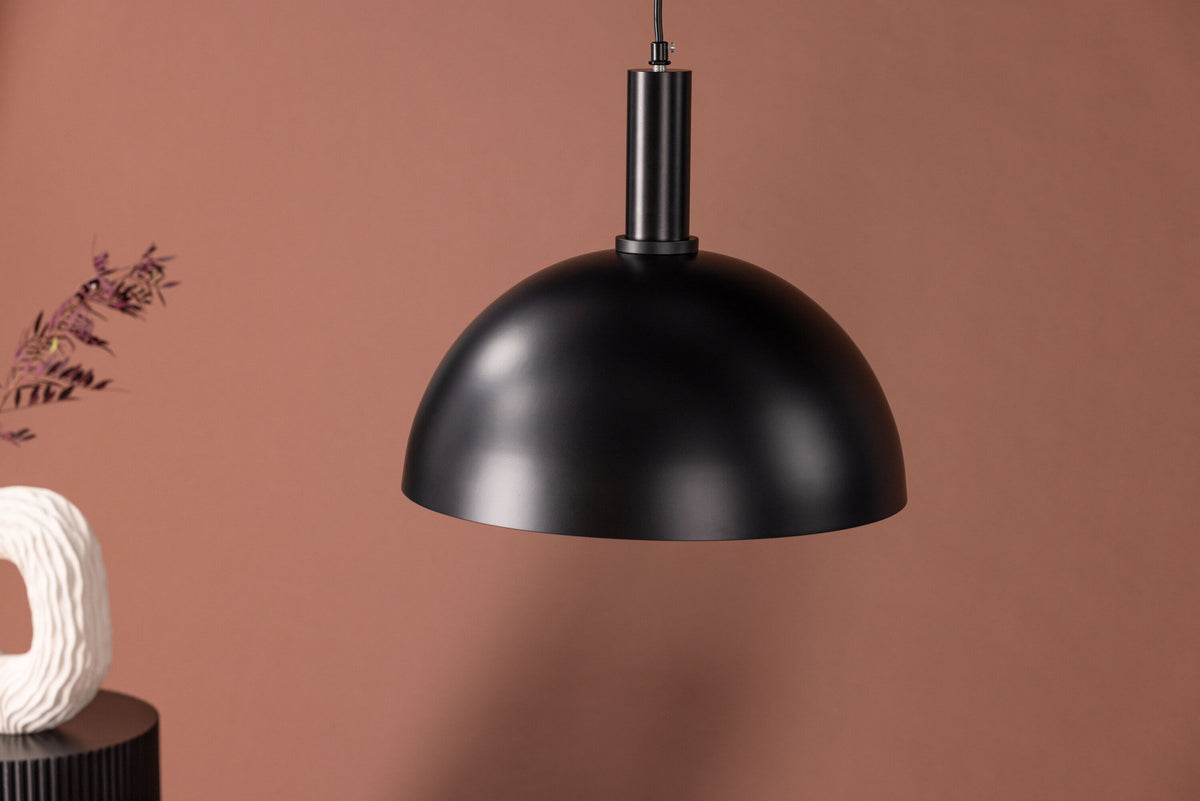 Narbonne Pendelleuchte in Schwarz präsentiert im Onlineshop von KAQTU Design AG. Pendelleuchte ist von Venture Home