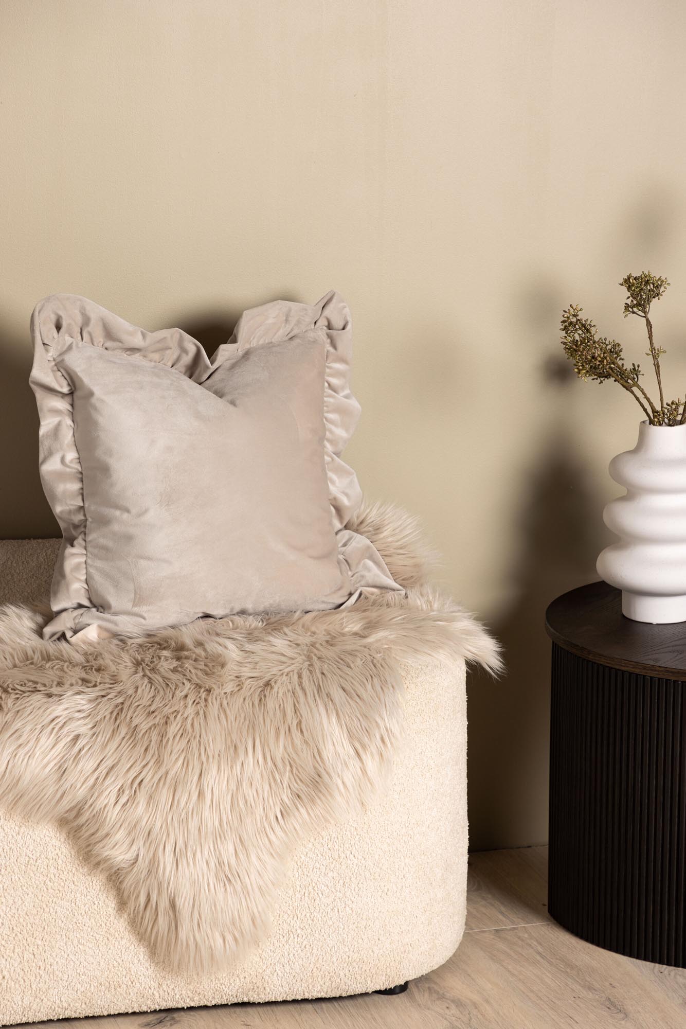 Hailey Kissenbezug in Beige präsentiert im Onlineshop von KAQTU Design AG. Deko Kissenbezug ist von Venture Home