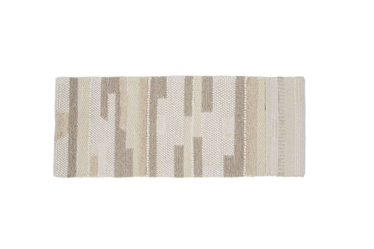 Sixteen Teppich in Beige präsentiert im Onlineshop von KAQTU Design AG. Teppich ist von Venture Home