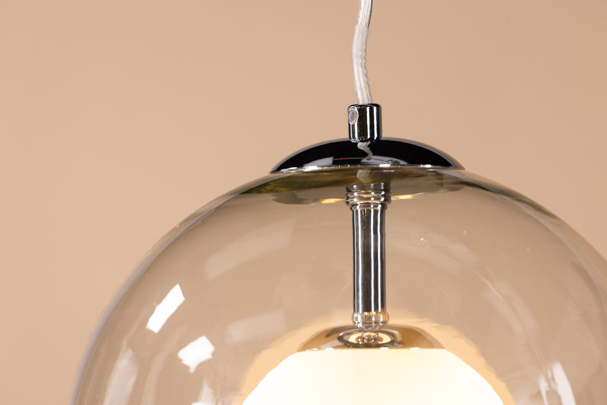 Roche Pendelleuchte in Grau präsentiert im Onlineshop von KAQTU Design AG. Pendelleuchte ist von Venture Home
