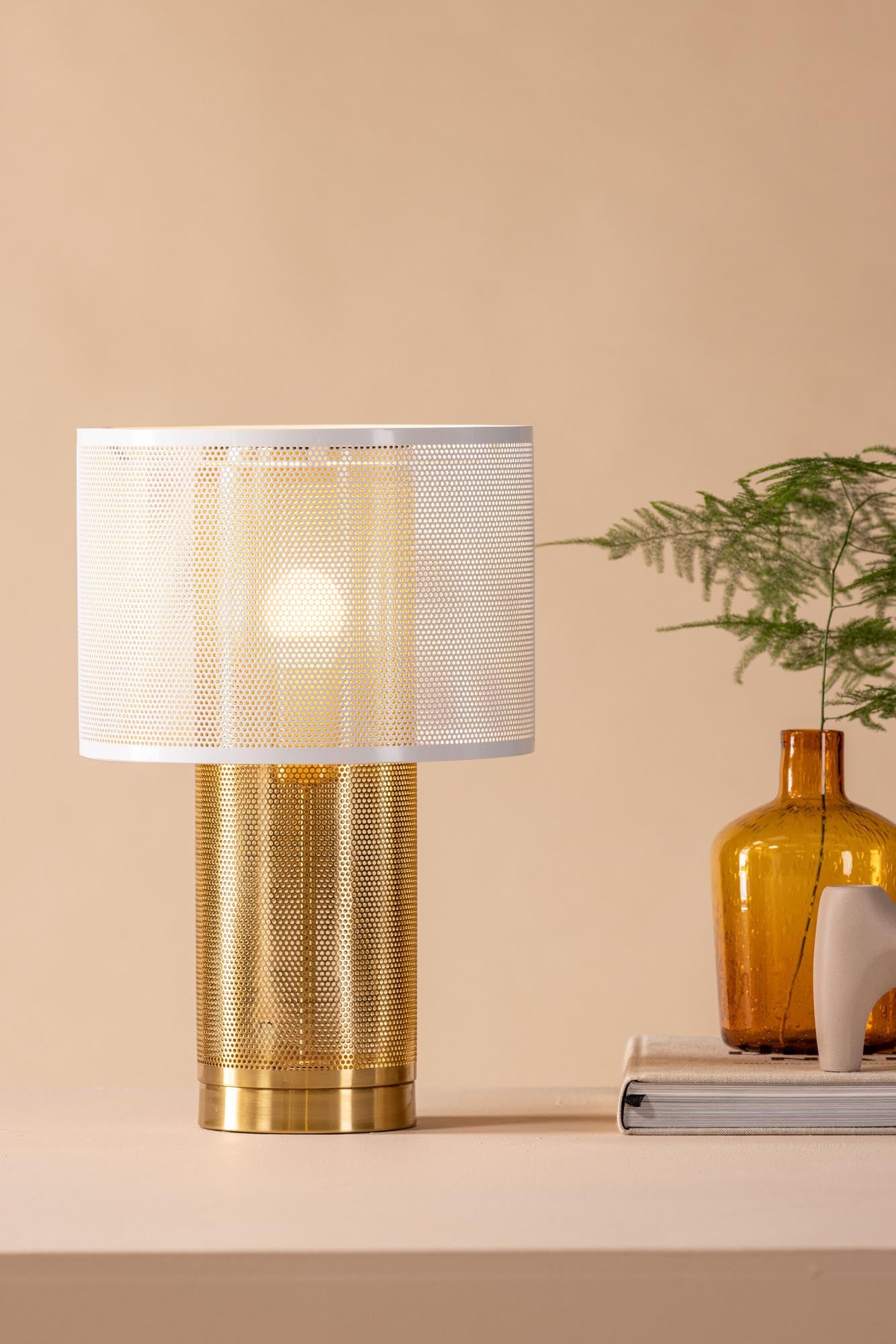 Gap Tischleuchte von Venture Home: Stilvolle Tischlampe mit modernem Design, ideal für Schreibtisch, Nachttisch oder Wohnzimmer. Setzen Sie Akzente!