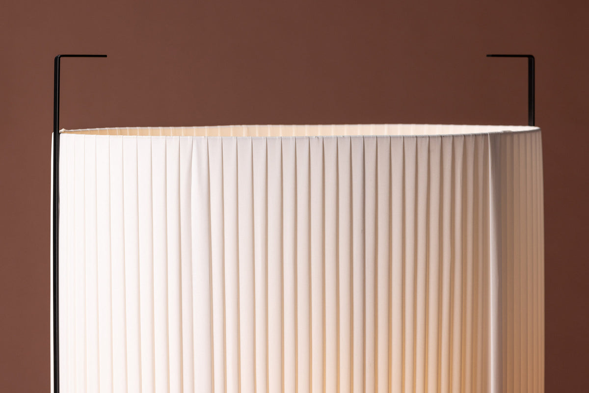 Rennes Stehleuchte in Beige präsentiert im Onlineshop von KAQTU Design AG. Stehleuchte ist von Venture Home
