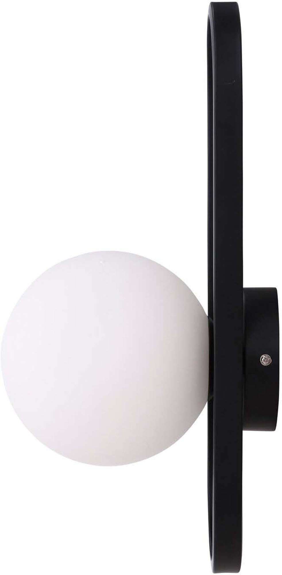 Elegante Alpes Wandleuchte: Stilvolle Akzente für Ihr Interieur.