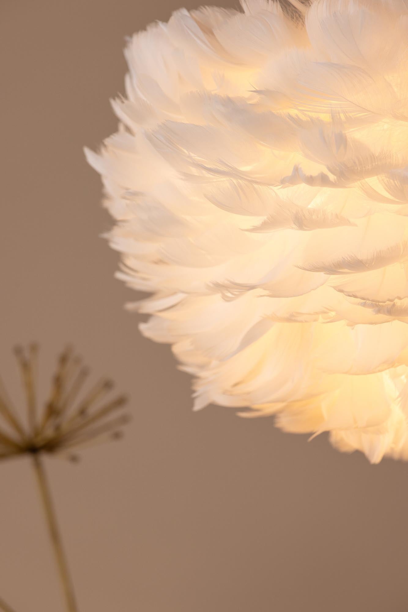 Nicola Pendelleuchte in Weiss präsentiert im Onlineshop von KAQTU Design AG. Pendelleuchte ist von Venture Home