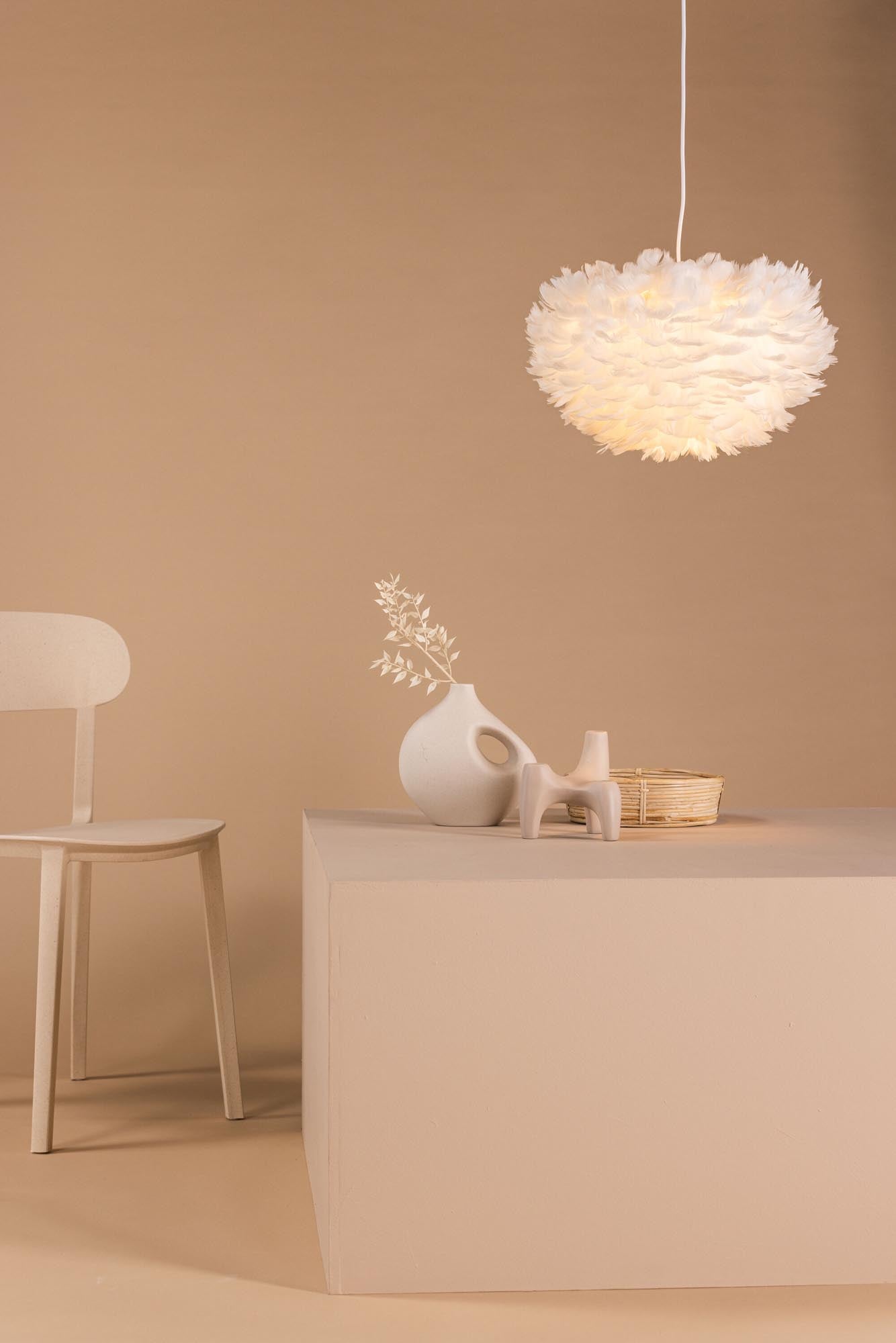 Nicola Pendelleuchte in Weiss präsentiert im Onlineshop von KAQTU Design AG. Pendelleuchte ist von Venture Home