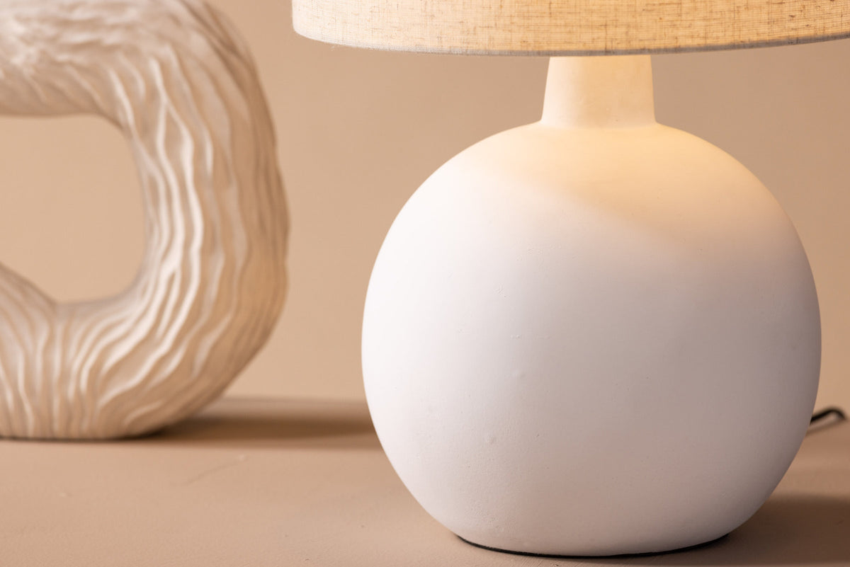 Torcello Tischleuchte in Beige präsentiert im Onlineshop von KAQTU Design AG. Tischleuchte ist von Venture Home