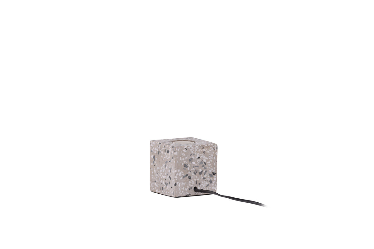 Rilche Tischleuchte in Weiss präsentiert im Onlineshop von KAQTU Design AG. Tischleuchte ist von Venture Home