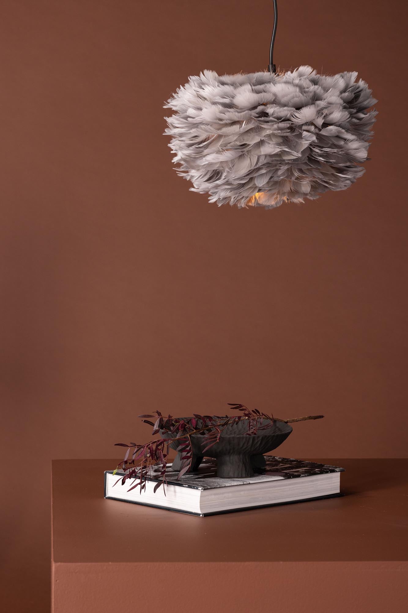 Nicola Pendelleuchte in Grau präsentiert im Onlineshop von KAQTU Design AG. Pendelleuchte ist von Venture Home