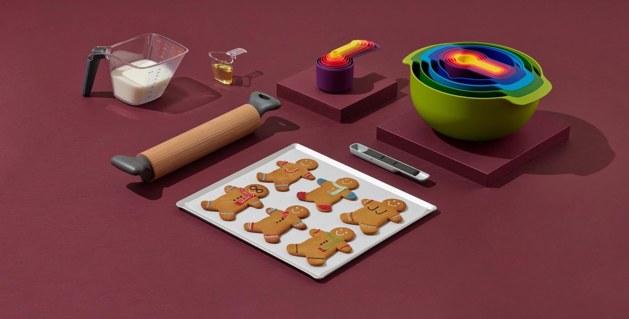 Erleben Sie den vielseitigen Measure-Up Messlöffel in Blau von Joseph Joseph – ideal für präzise Messungen und eine stilvolle Küchenausstattung!