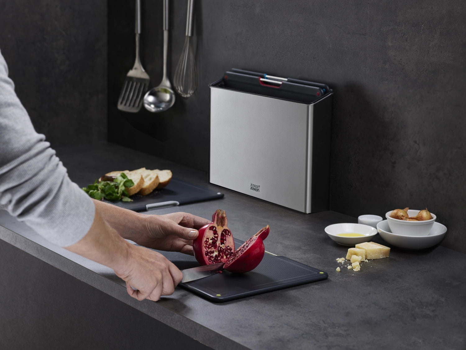 Folio Steel 4-part cutting board set-stainless steel